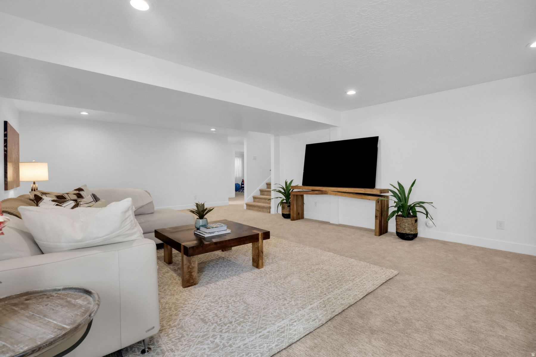SCOTCH FIELDS - Residential