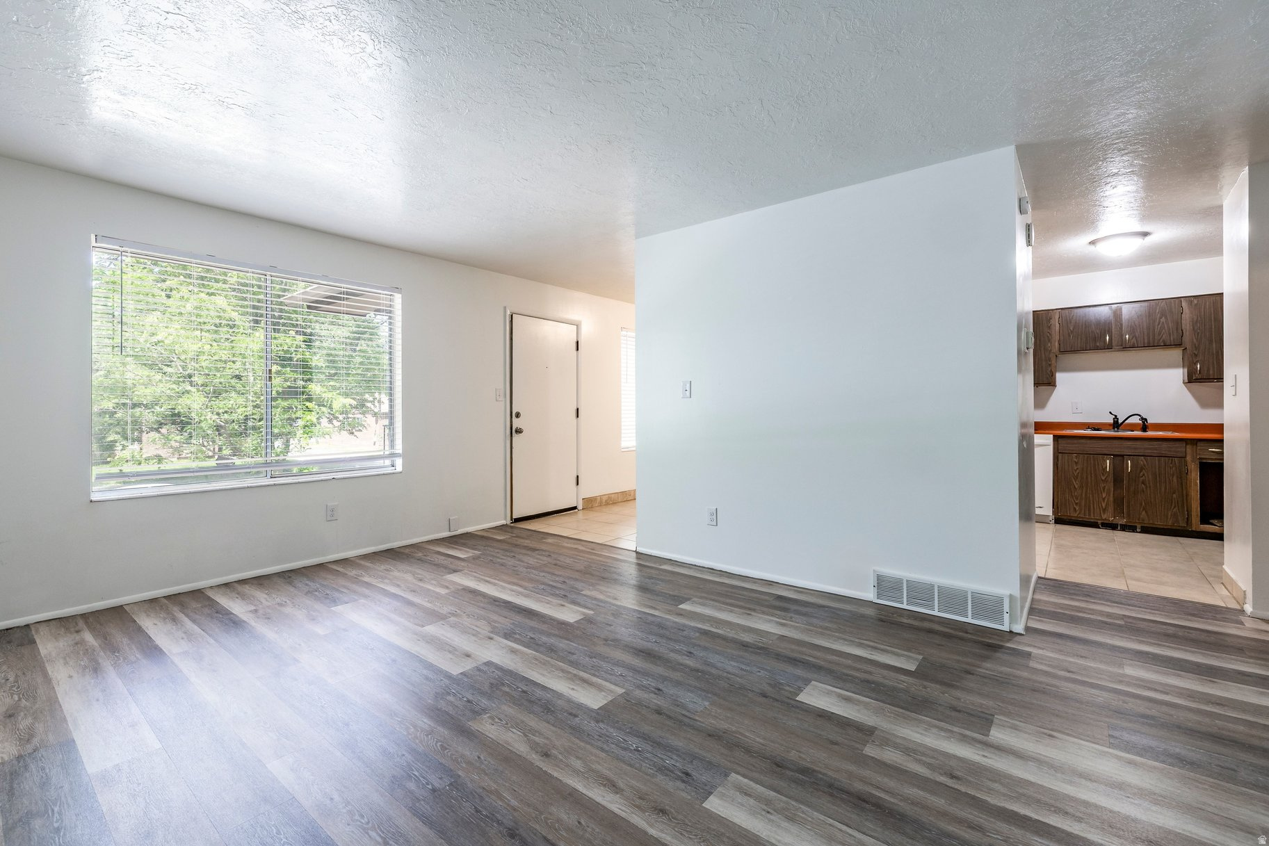 PARKWOOD ESTATES - Residential