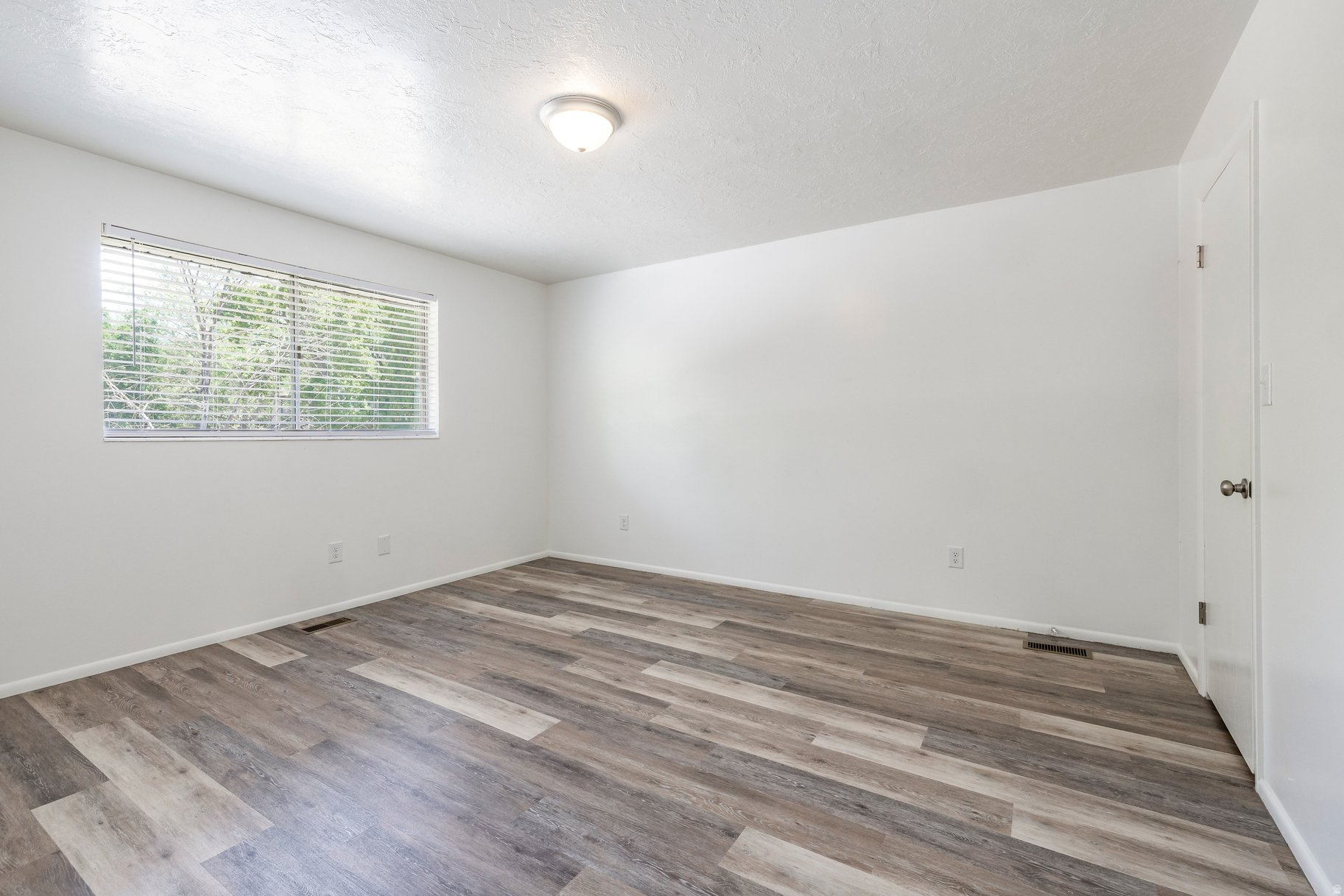 PARKWOOD ESTATES - Residential