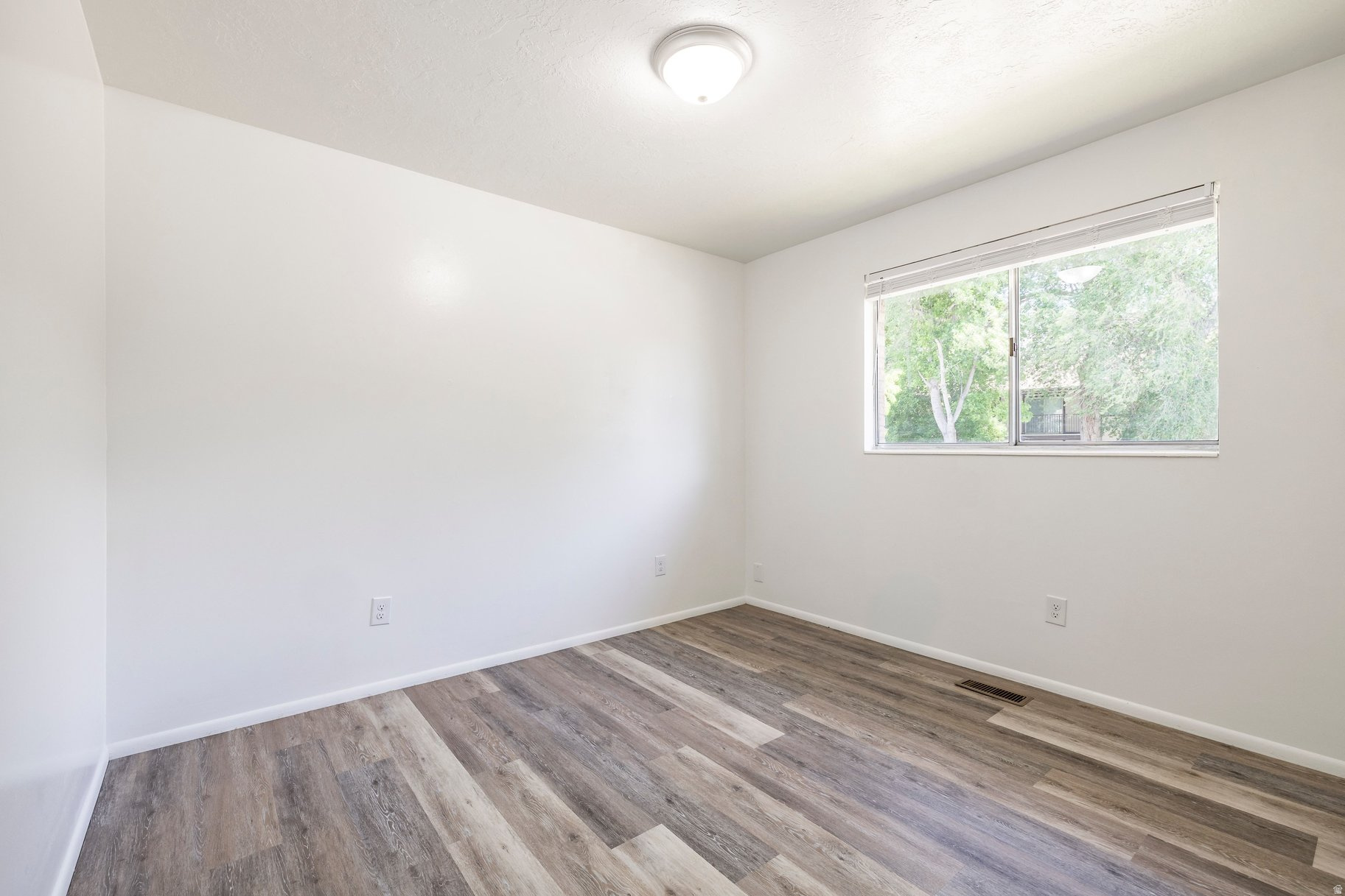 PARKWOOD ESTATES - Residential