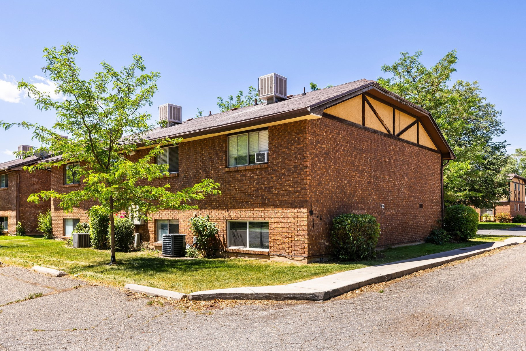 PARKWOOD ESTATES - Residential