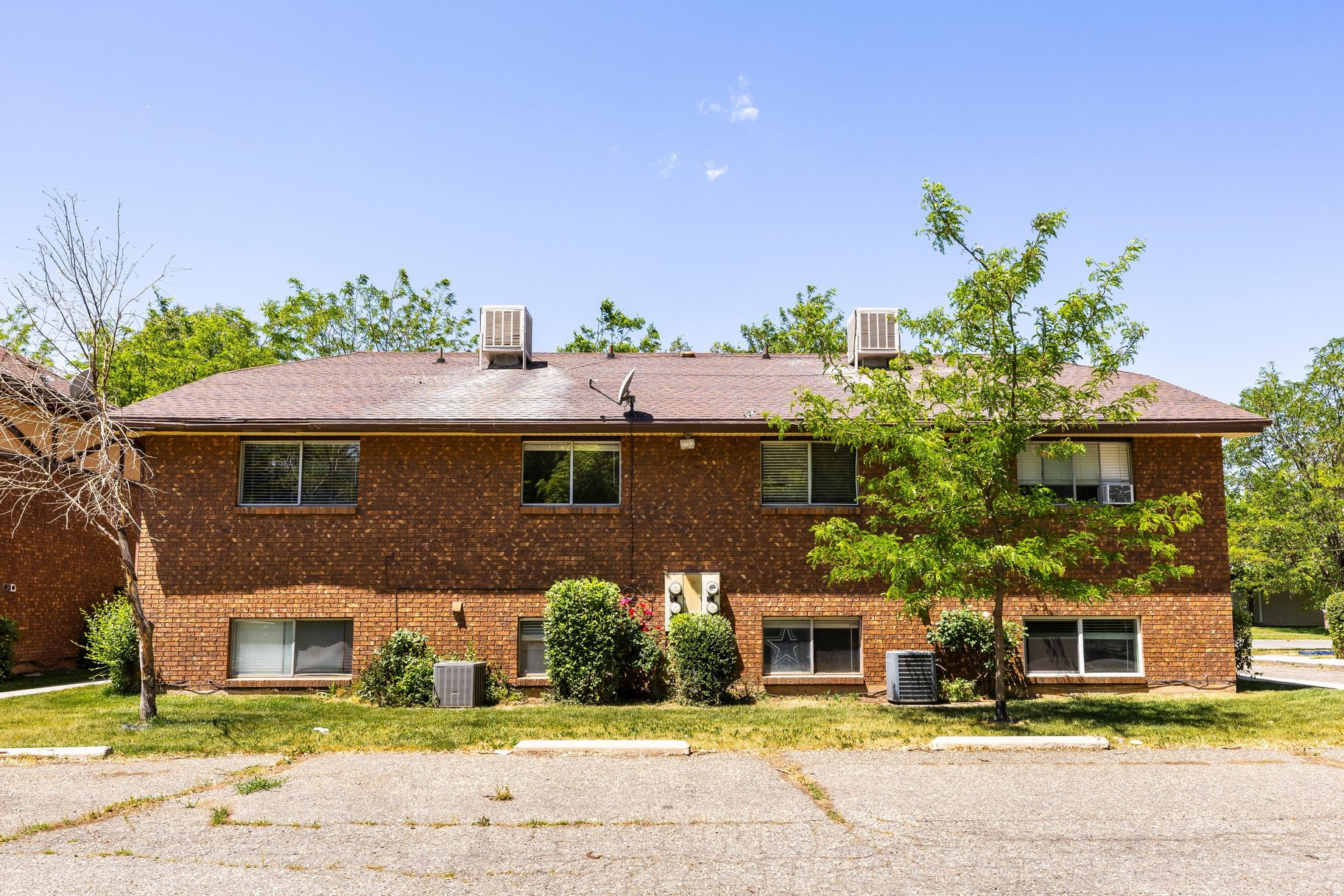 PARKWOOD ESTATES - Residential