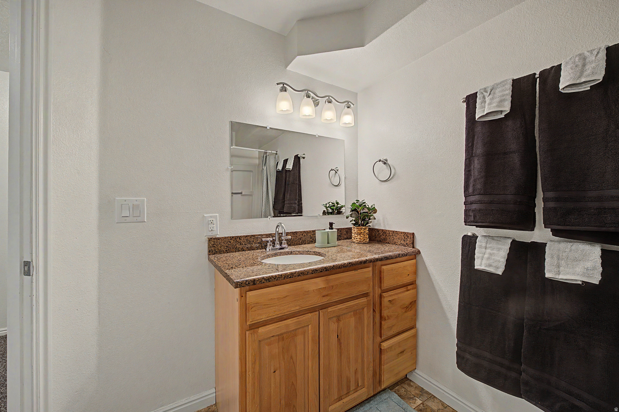 EASTRIDGE - Residential