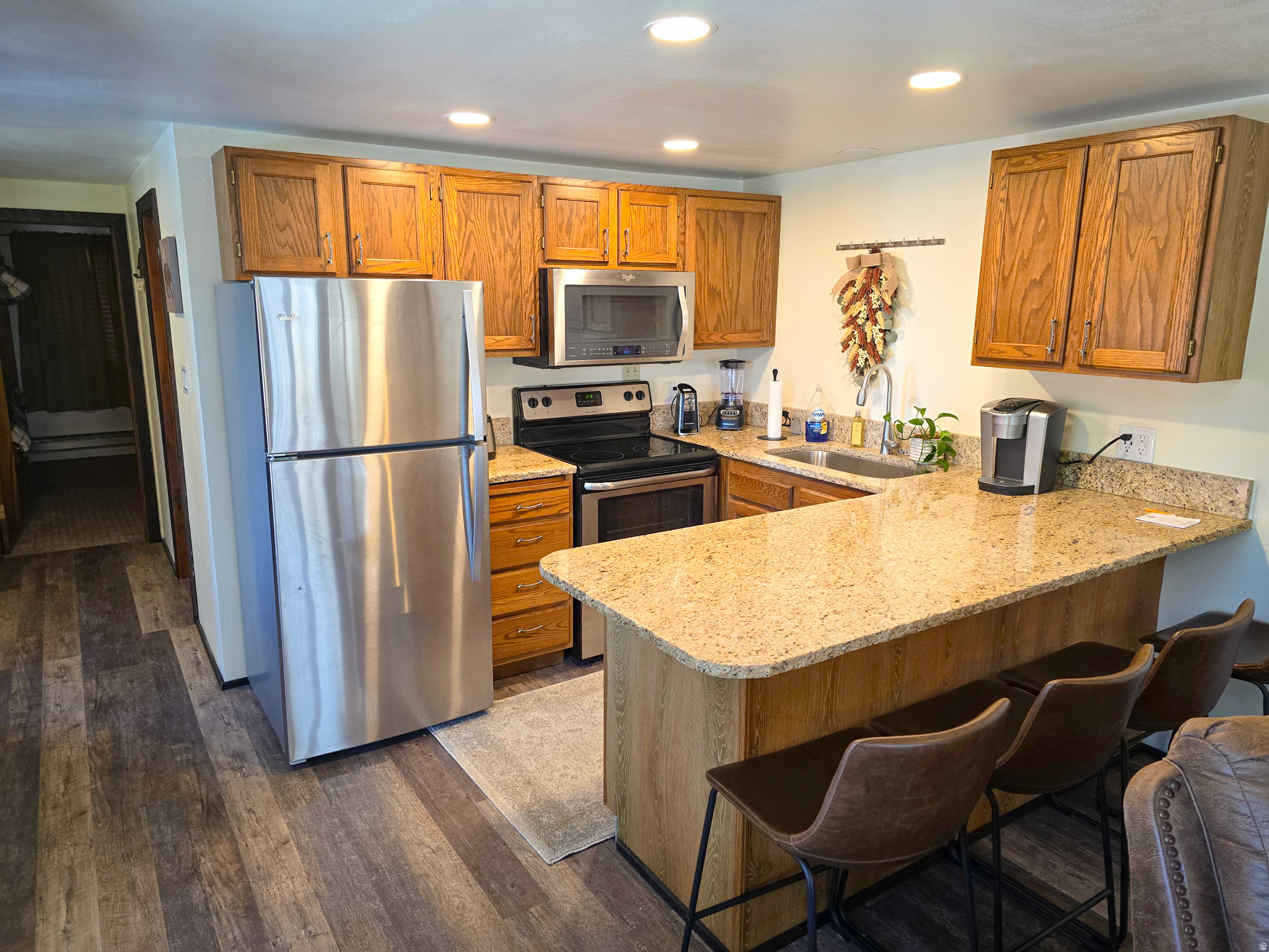 SNOWFLAKE CONDOMINIUMS - Residential