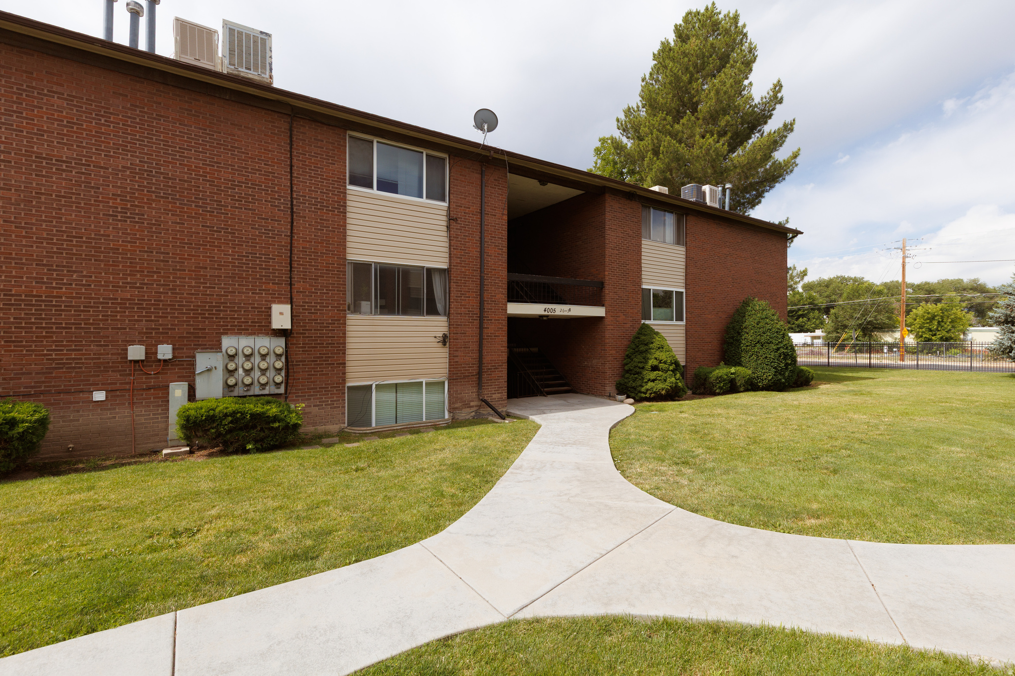 HEATHER RIDGE CONDM - Residential