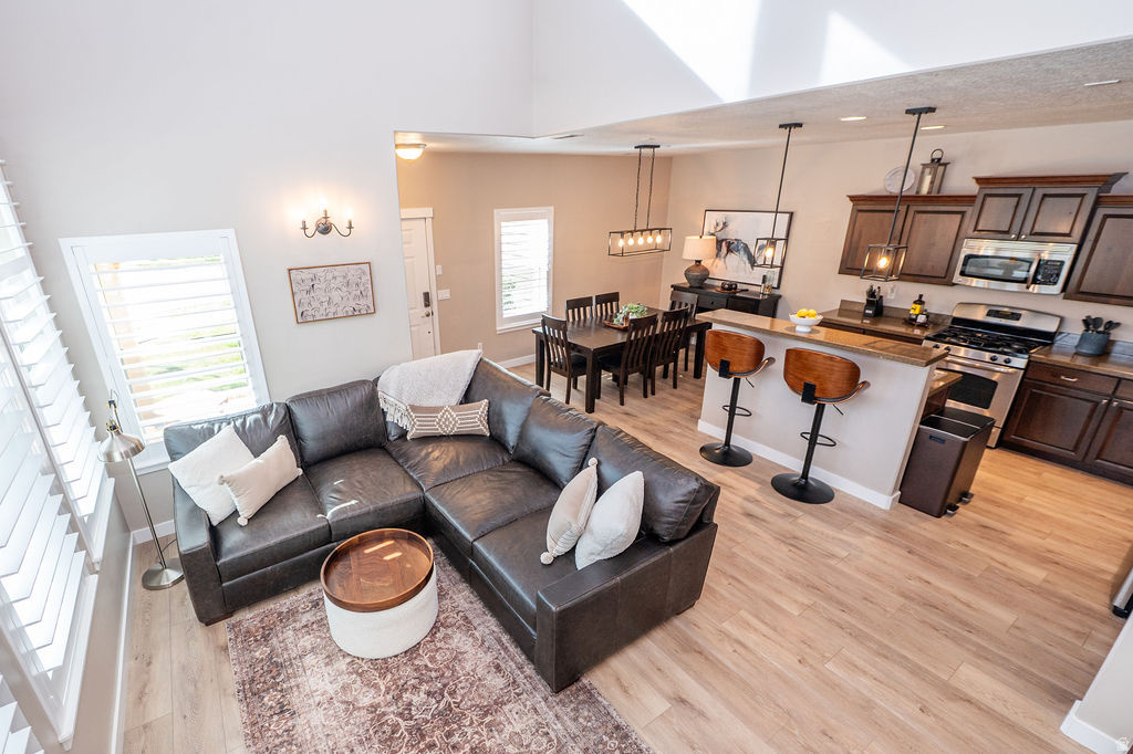 FARMINGTON CROSSING - Residential