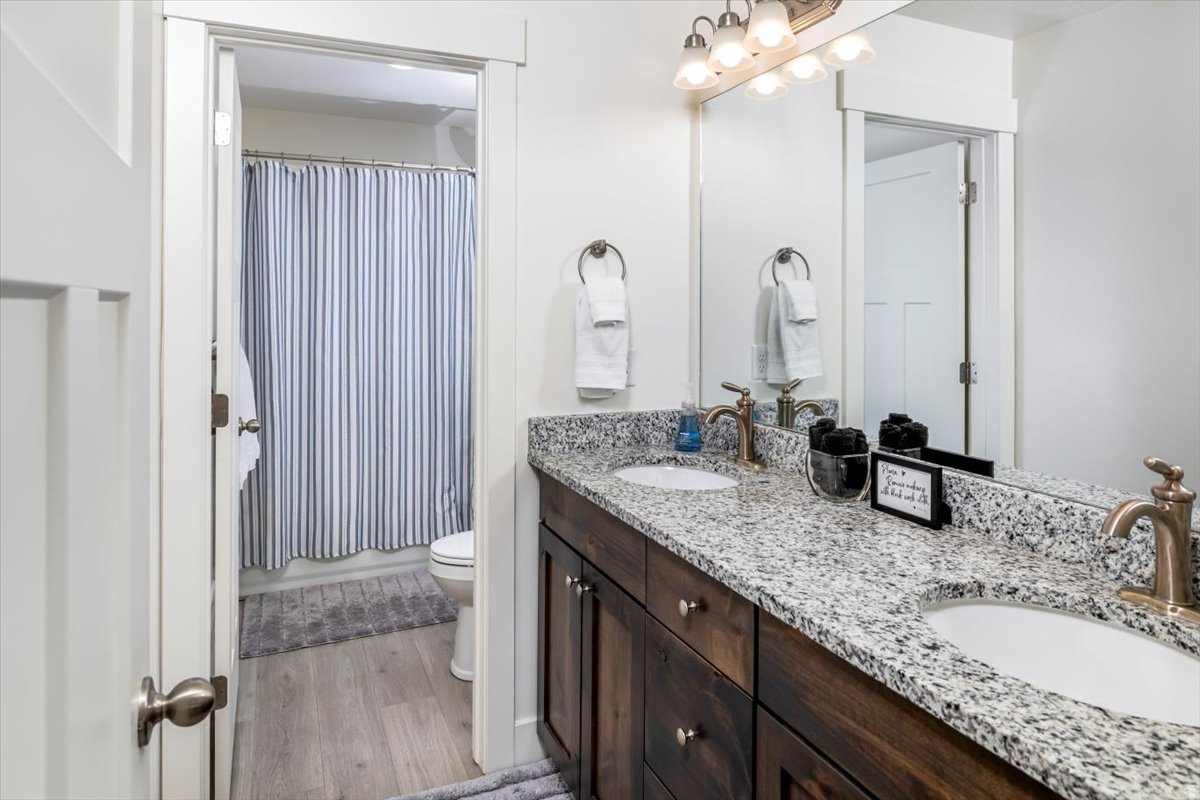 THE VILLAGE AT LIGHTHOUSE POINT - Residential