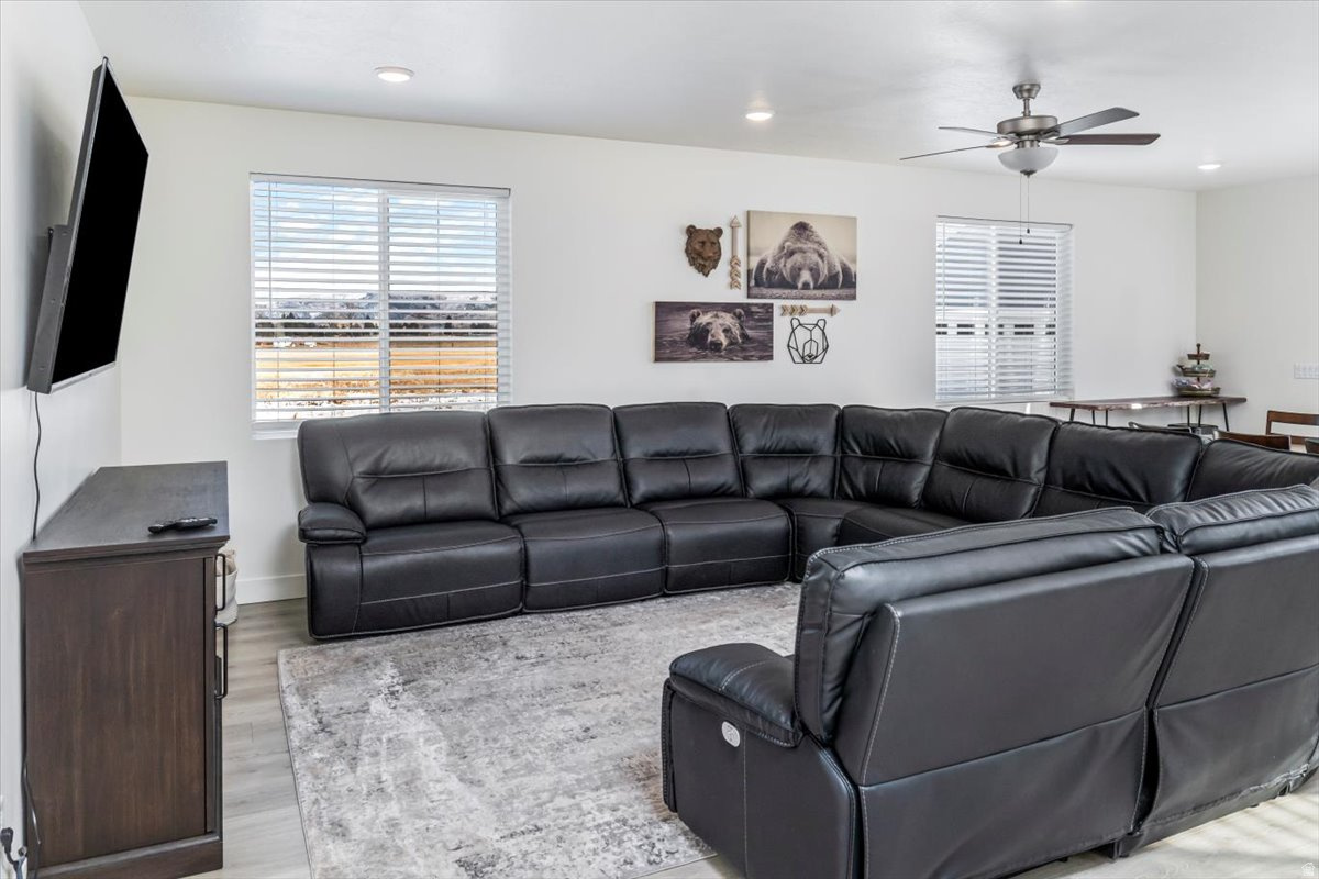 THE VILLAGE AT LIGHTHOUSE POINT - Residential