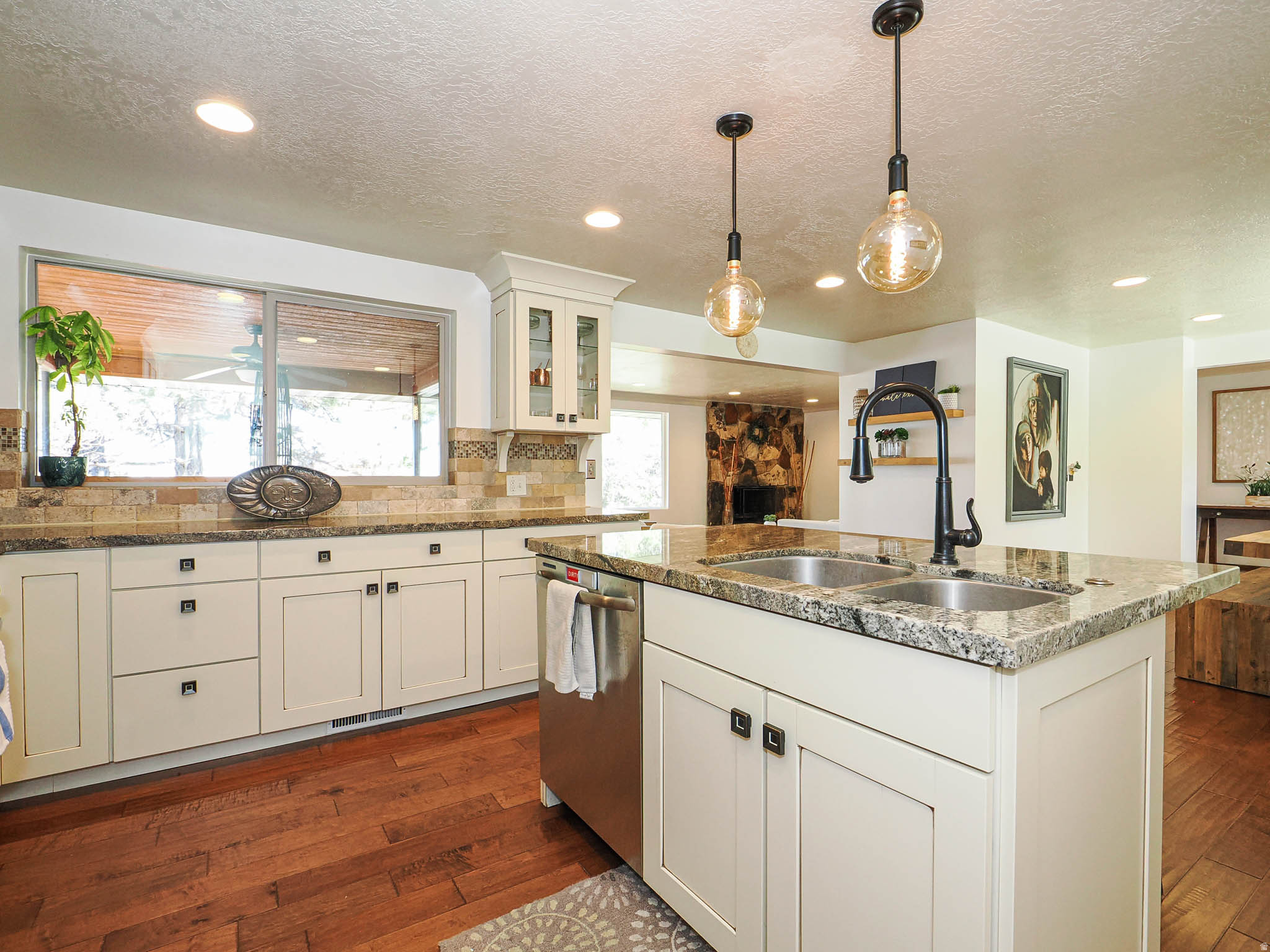 RIVIERA HEIGHTS - Residential