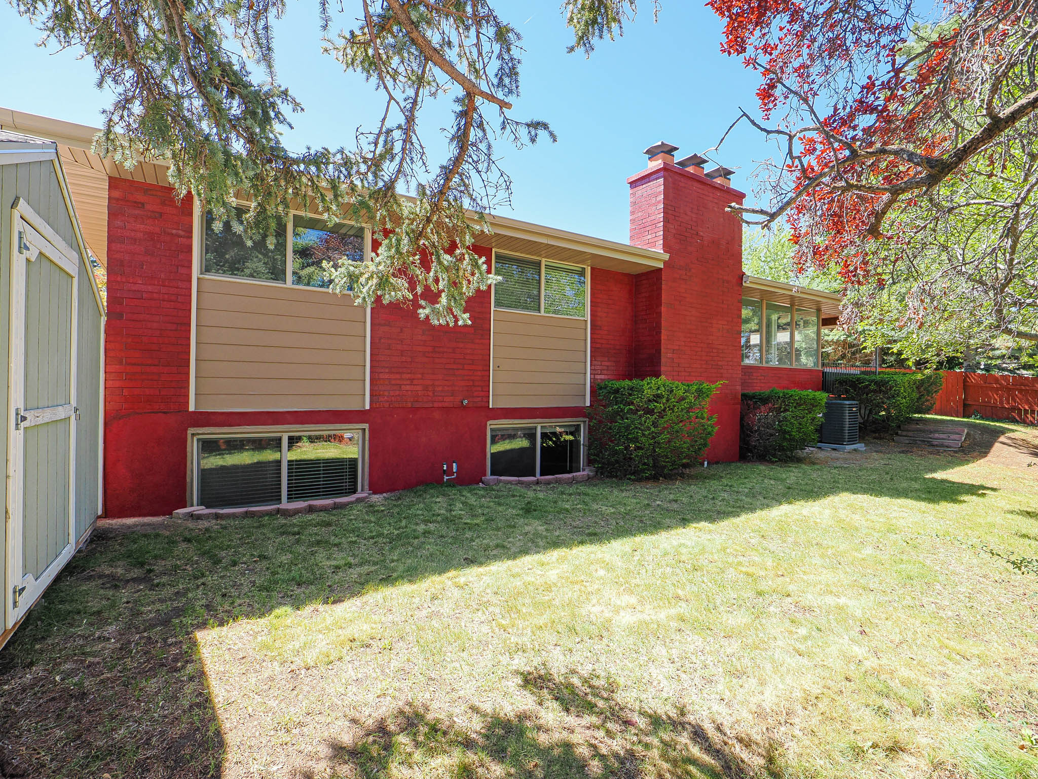 RIVIERA HEIGHTS - Residential