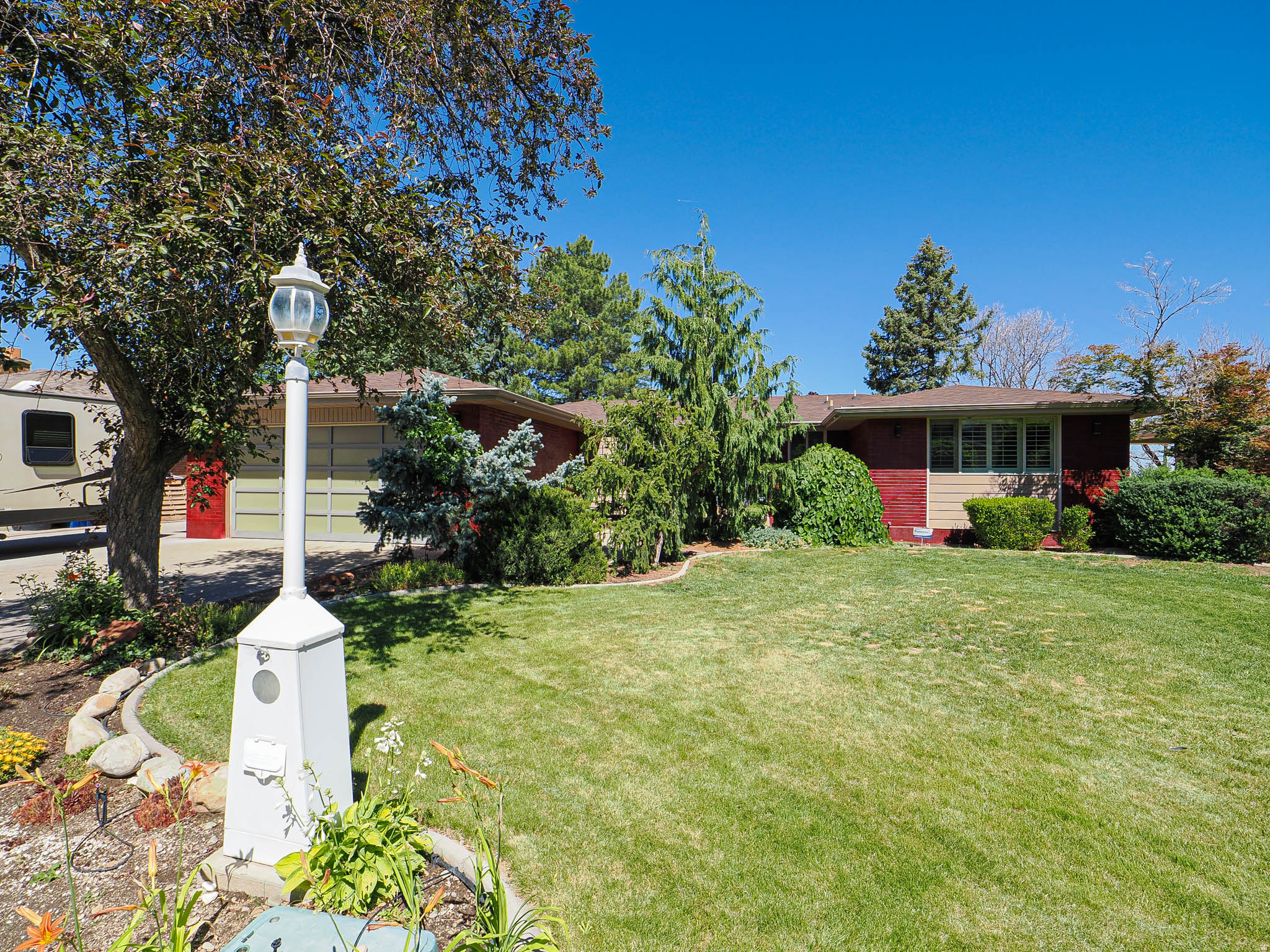 RIVIERA HEIGHTS - Residential