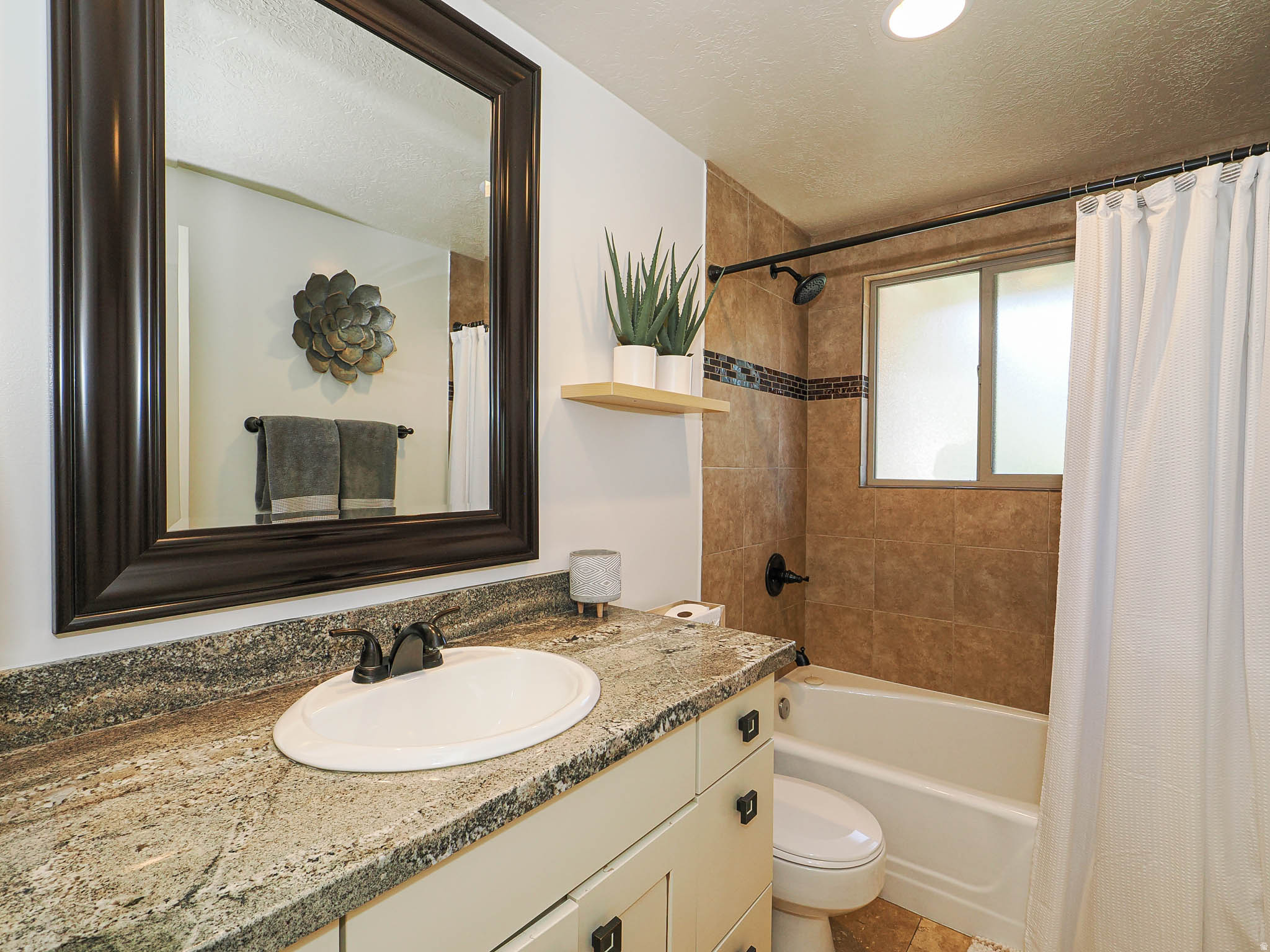 RIVIERA HEIGHTS - Residential