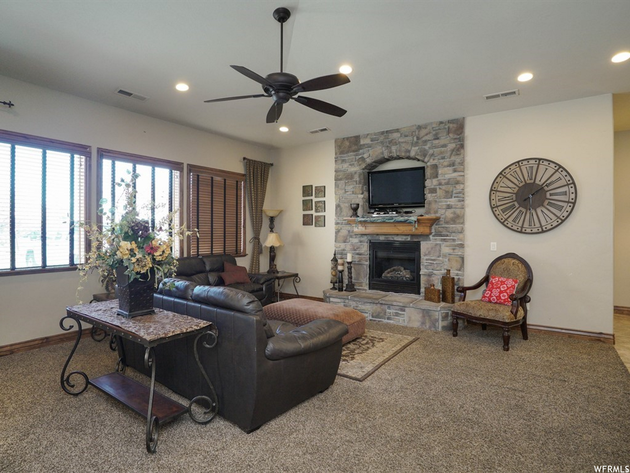 CREEKSIDE VILLAGE - Residential