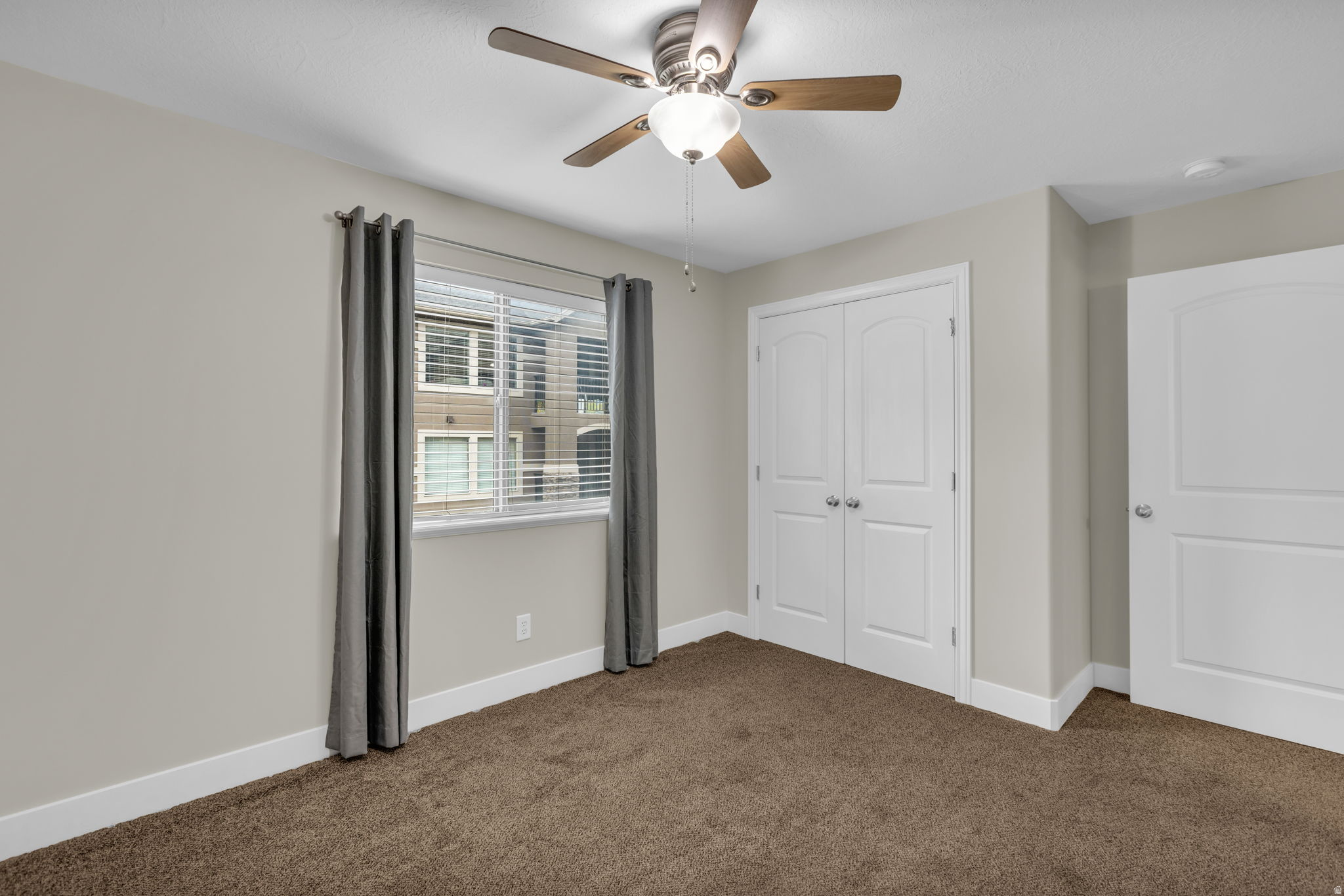 CREEKSIDE VILLAGE - Residential