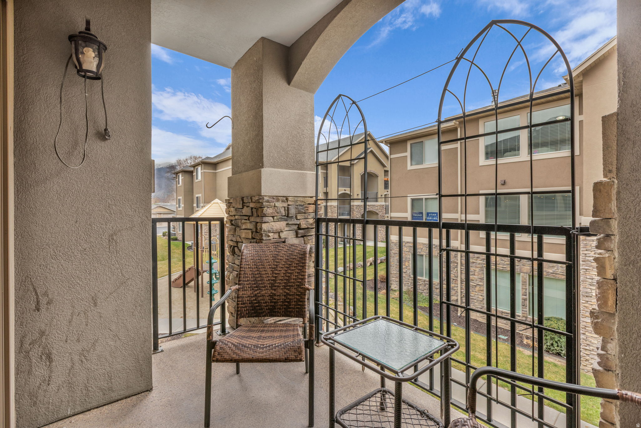 CREEKSIDE VILLAGE - Residential