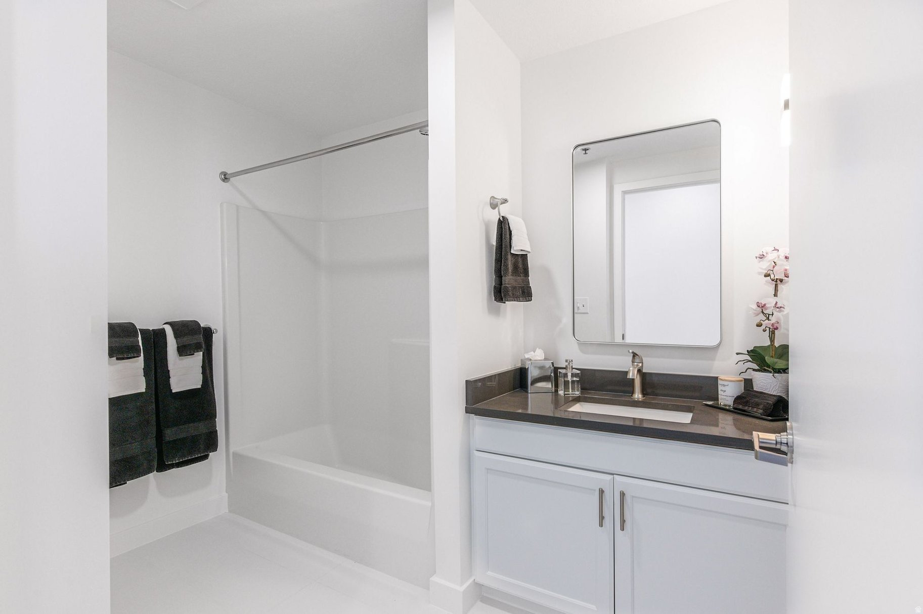 THE MASON/ LODGE AT STILLWATER - Residential