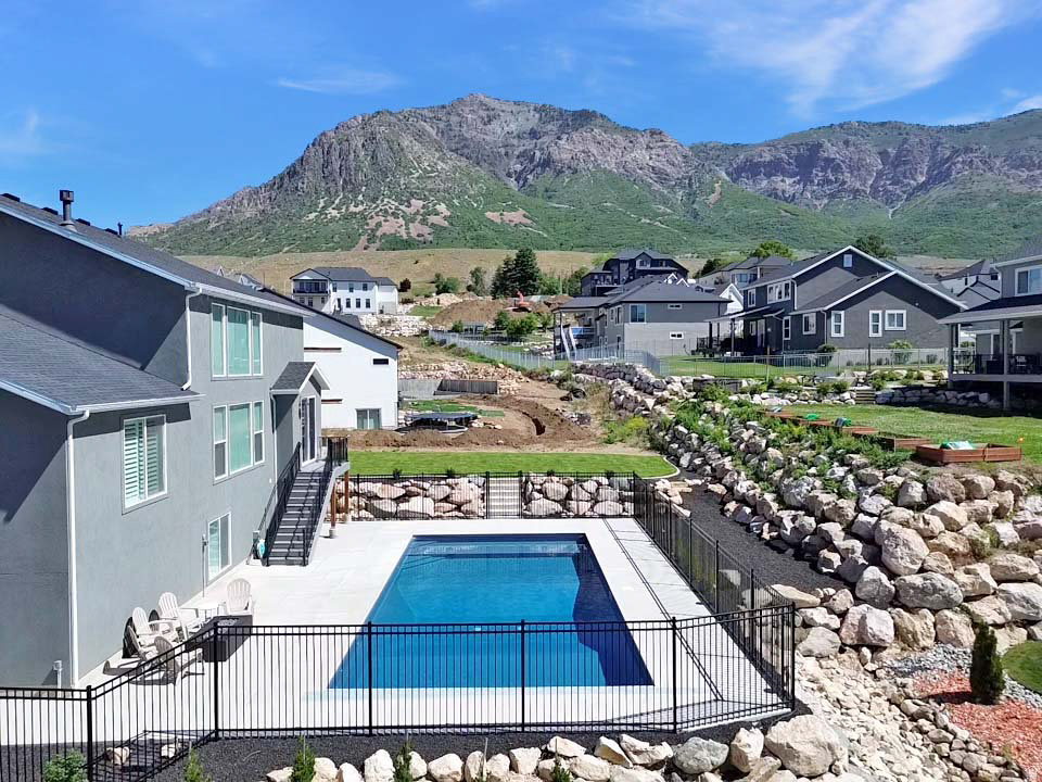 VIEWS AT ROCKWOOD - Residential