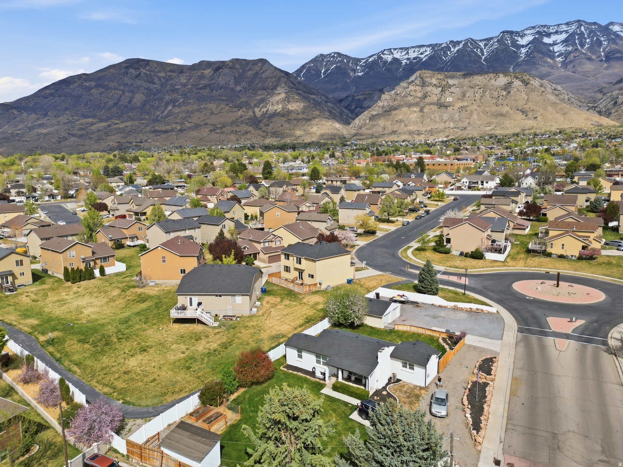 APPLE GROVE - Residential