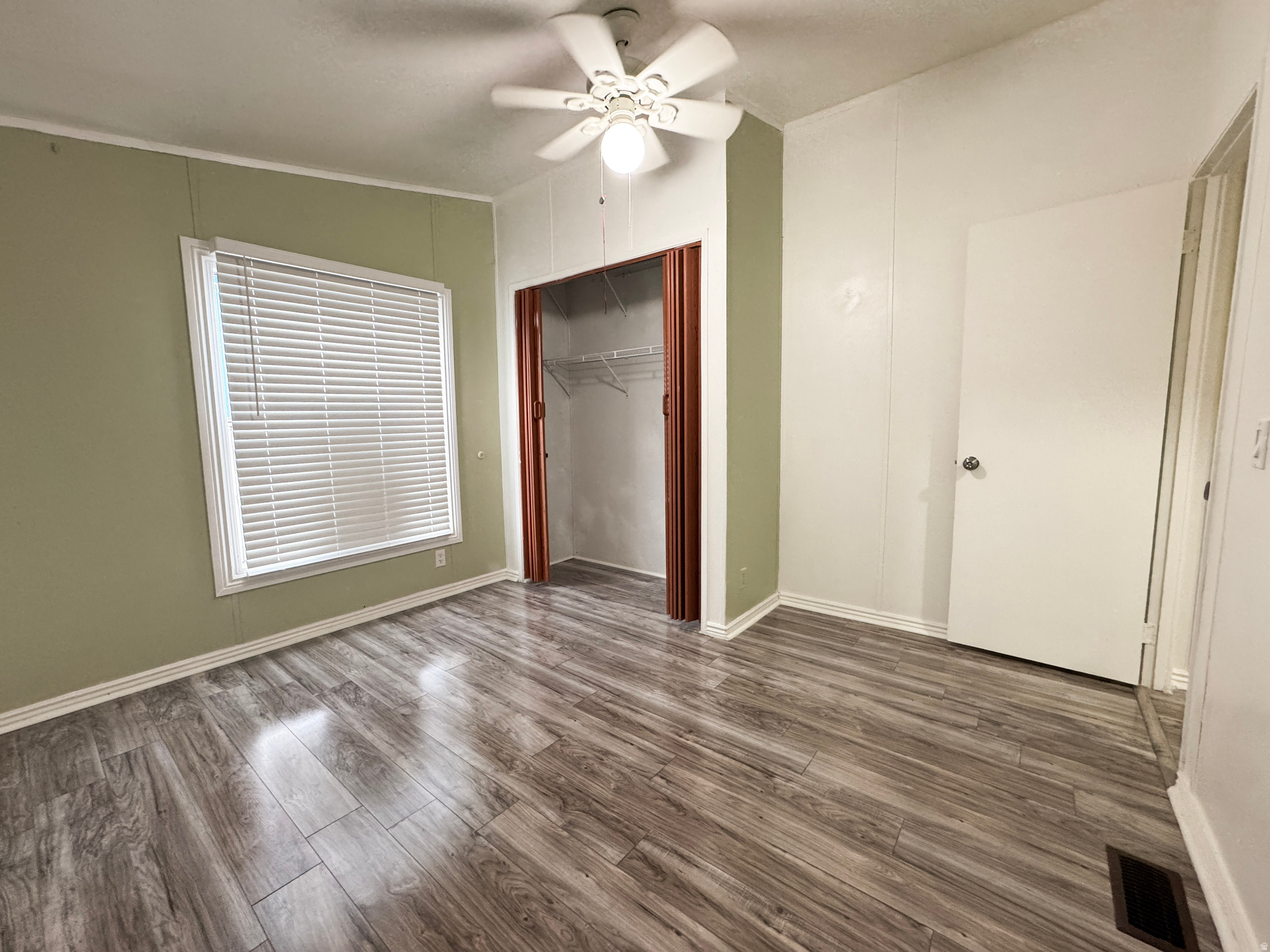 MOUNTAIN VIEW MHC - Residential