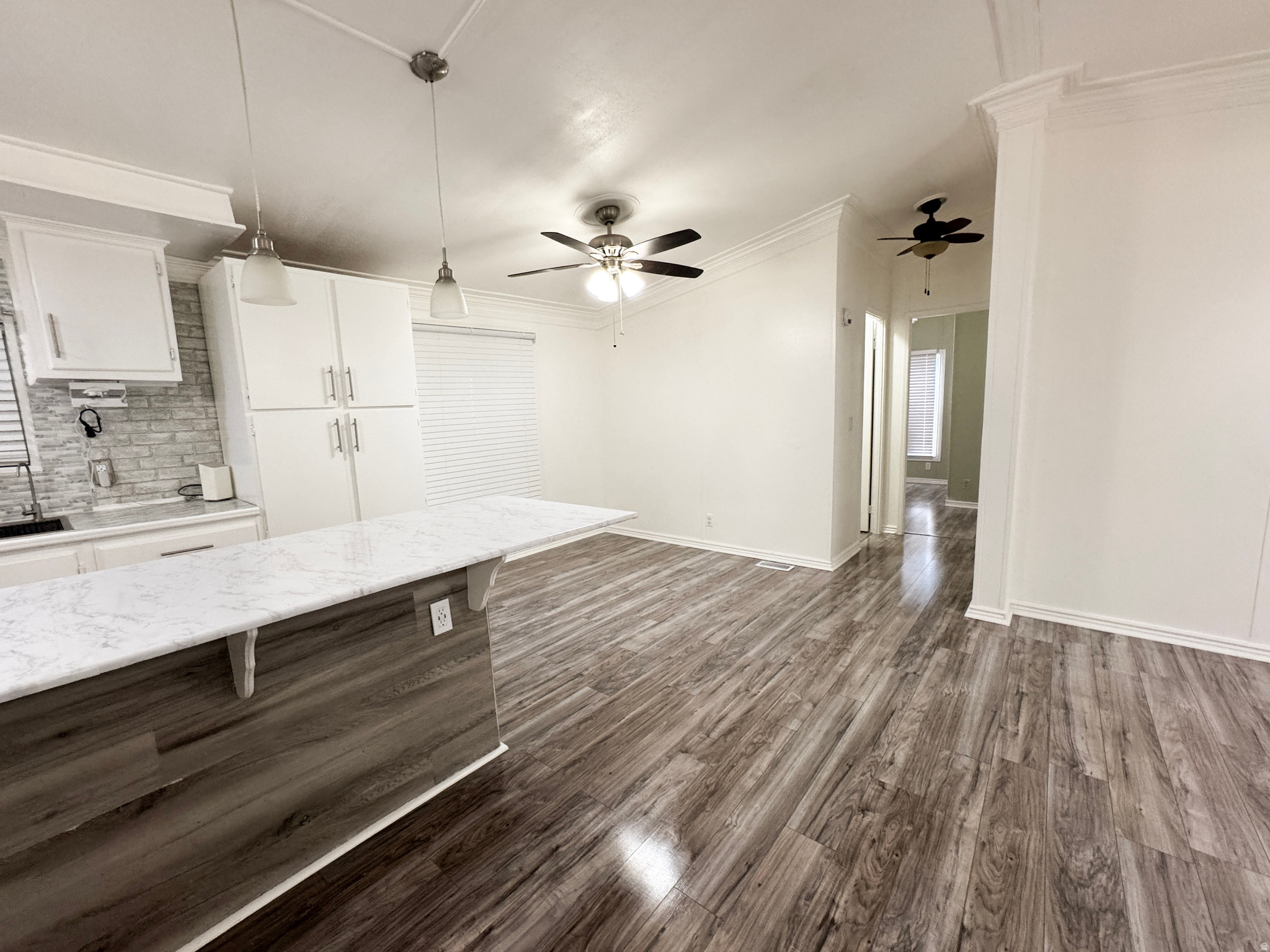 MOUNTAIN VIEW MHC - Residential