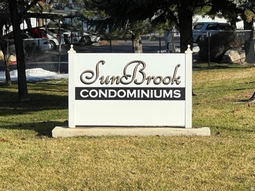 SUNBROOK - Residential Lease