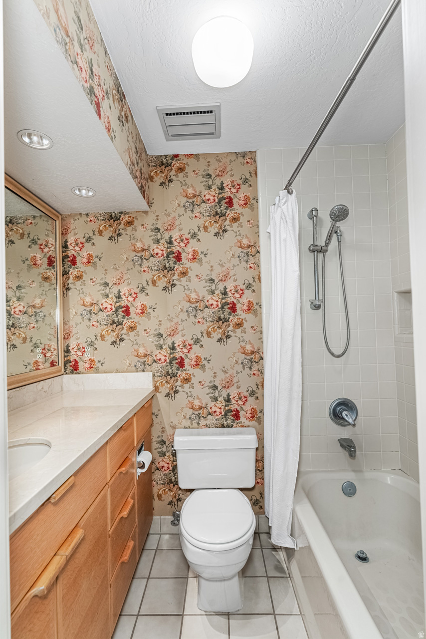 BLOOMINGTON COUNTRY CLUB 1 AMD & EXT - Residential