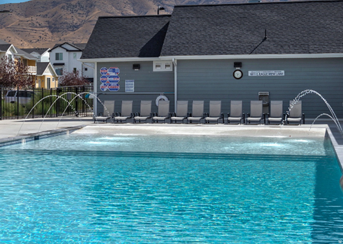 EAGLE POINT - Residential