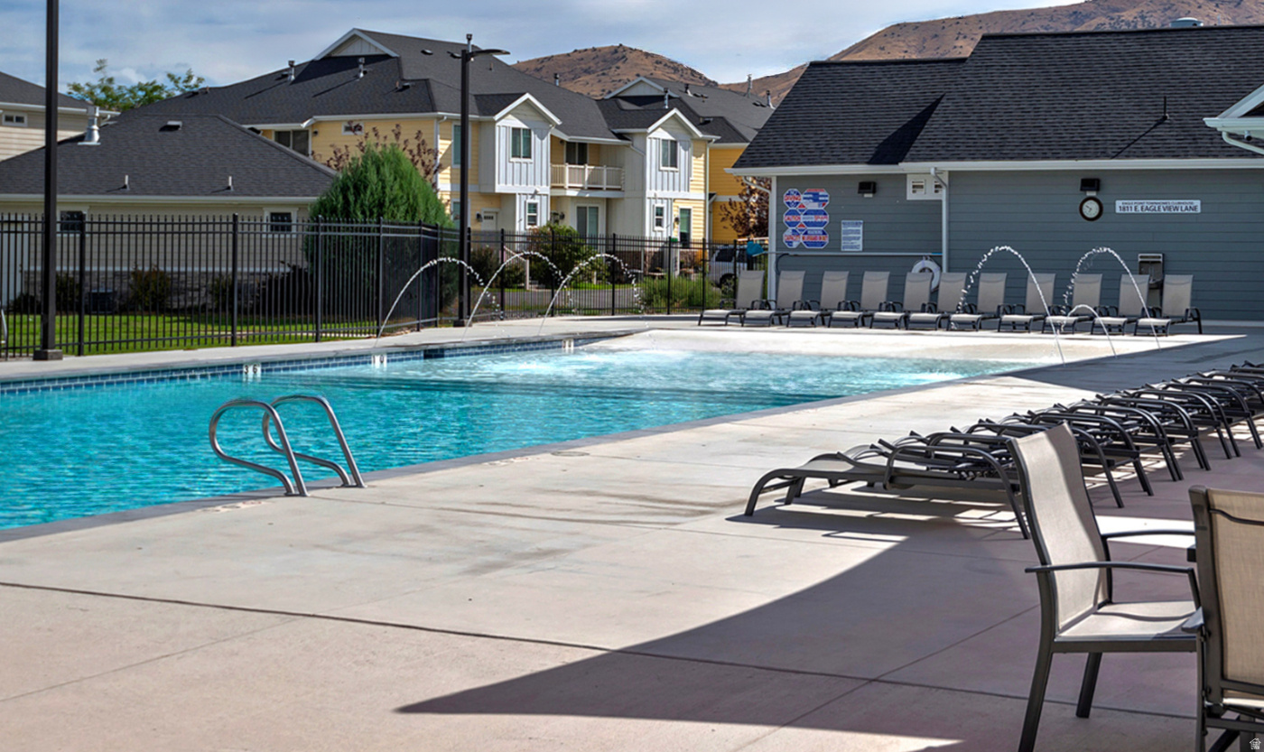 EAGLE POINT - Residential