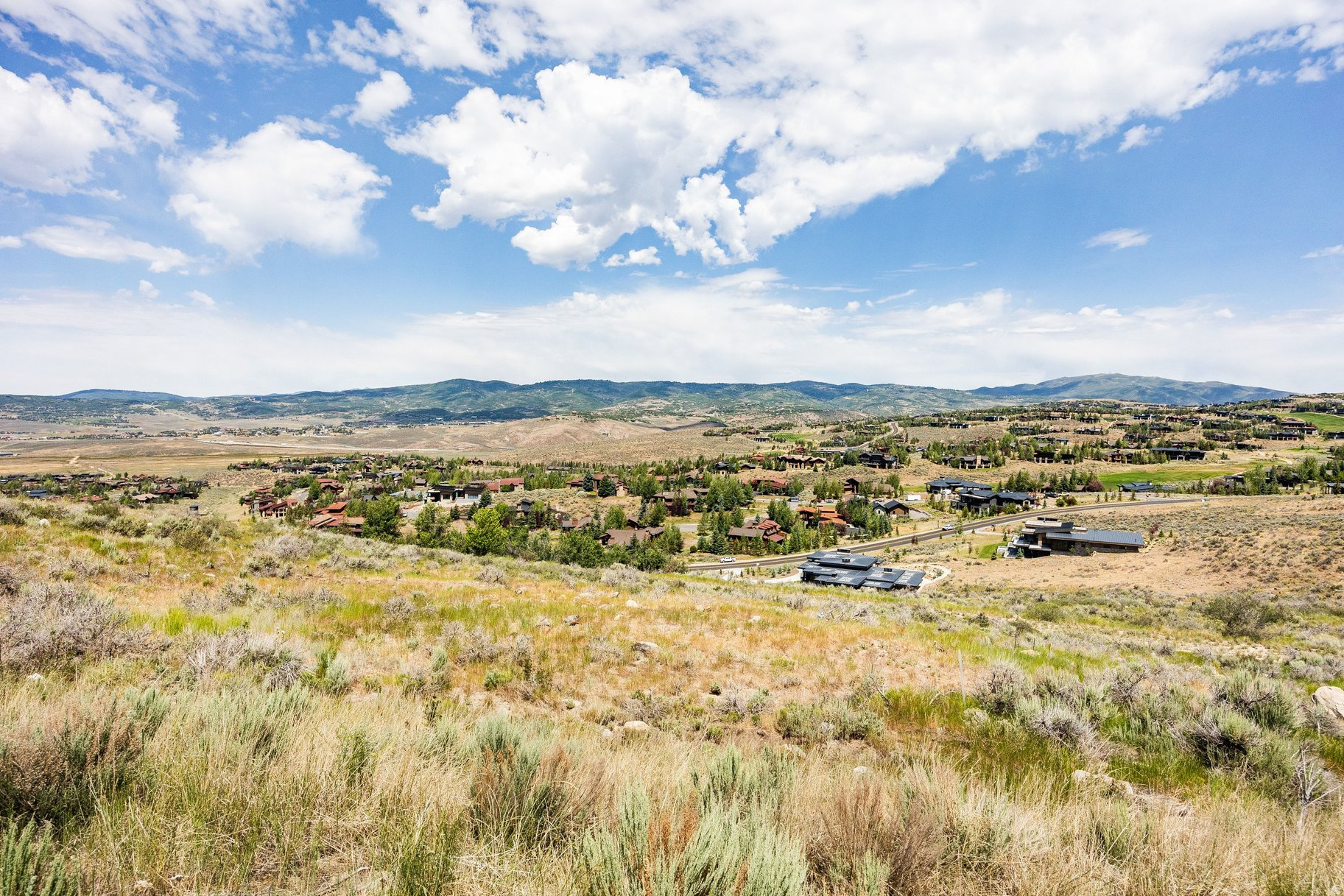 ELK RIDGE BLUFFS - Land