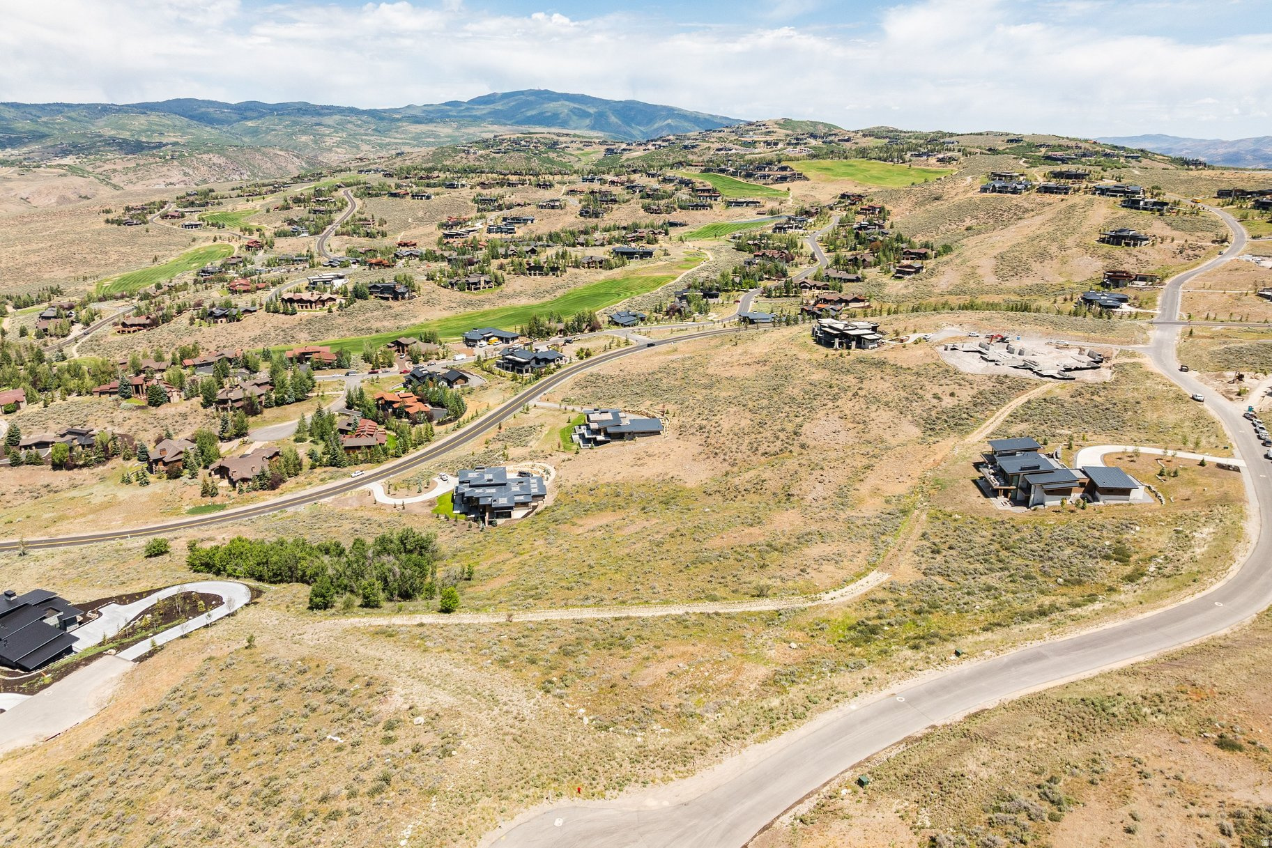 ELK RIDGE BLUFFS - Land