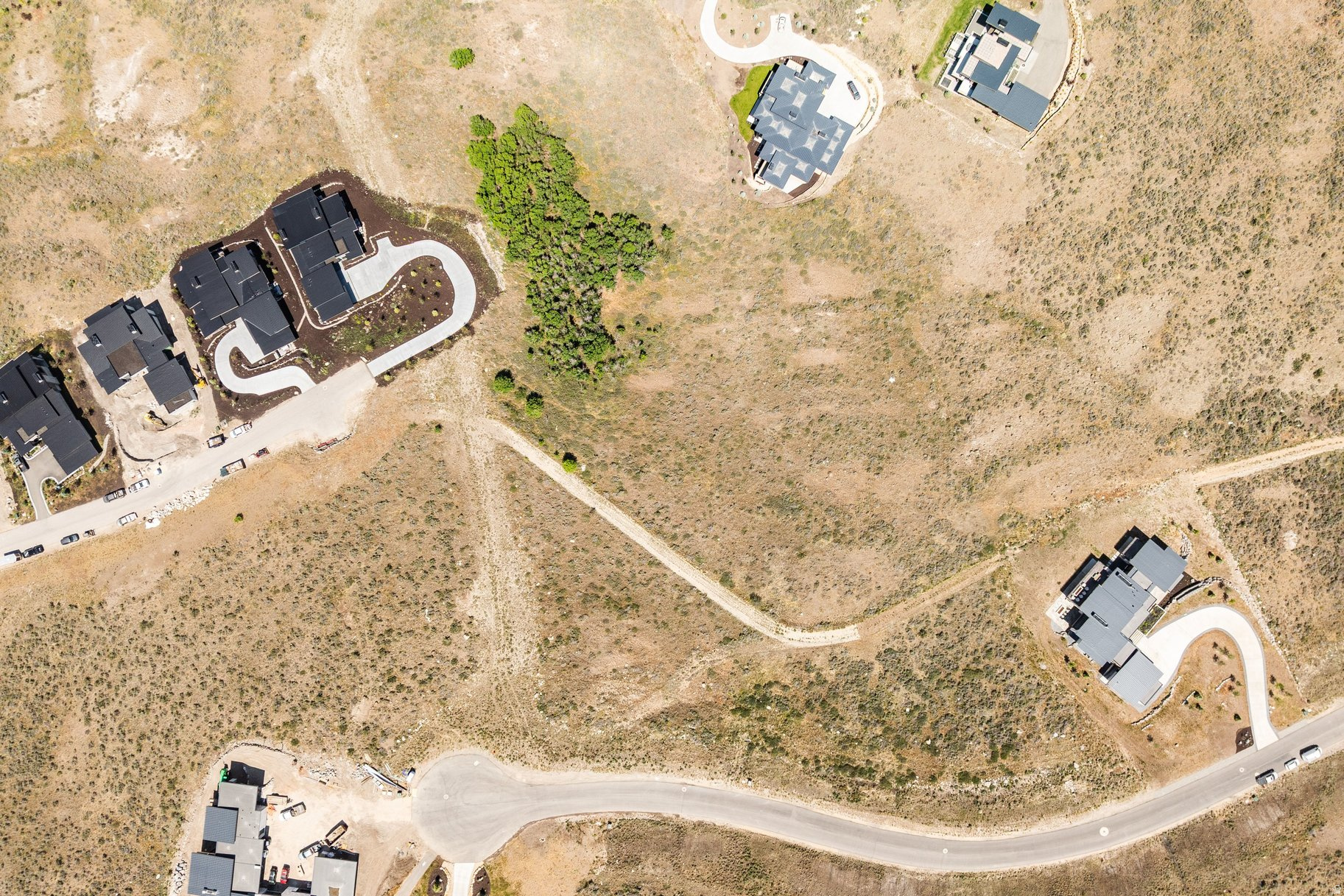 ELK RIDGE BLUFFS - Land