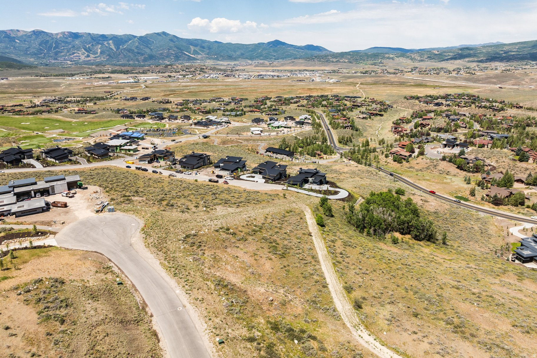 ELK RIDGE BLUFFS - Land