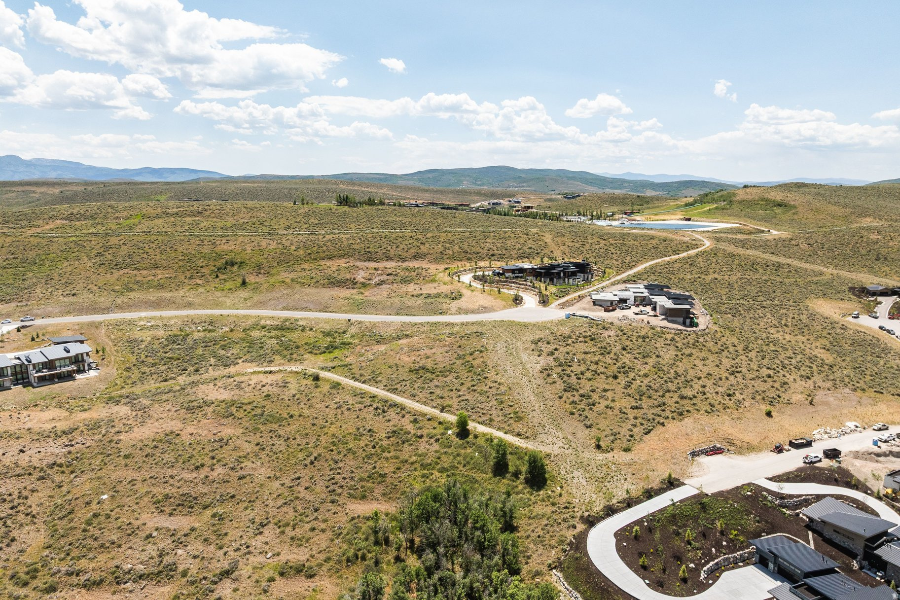 ELK RIDGE BLUFFS - Land