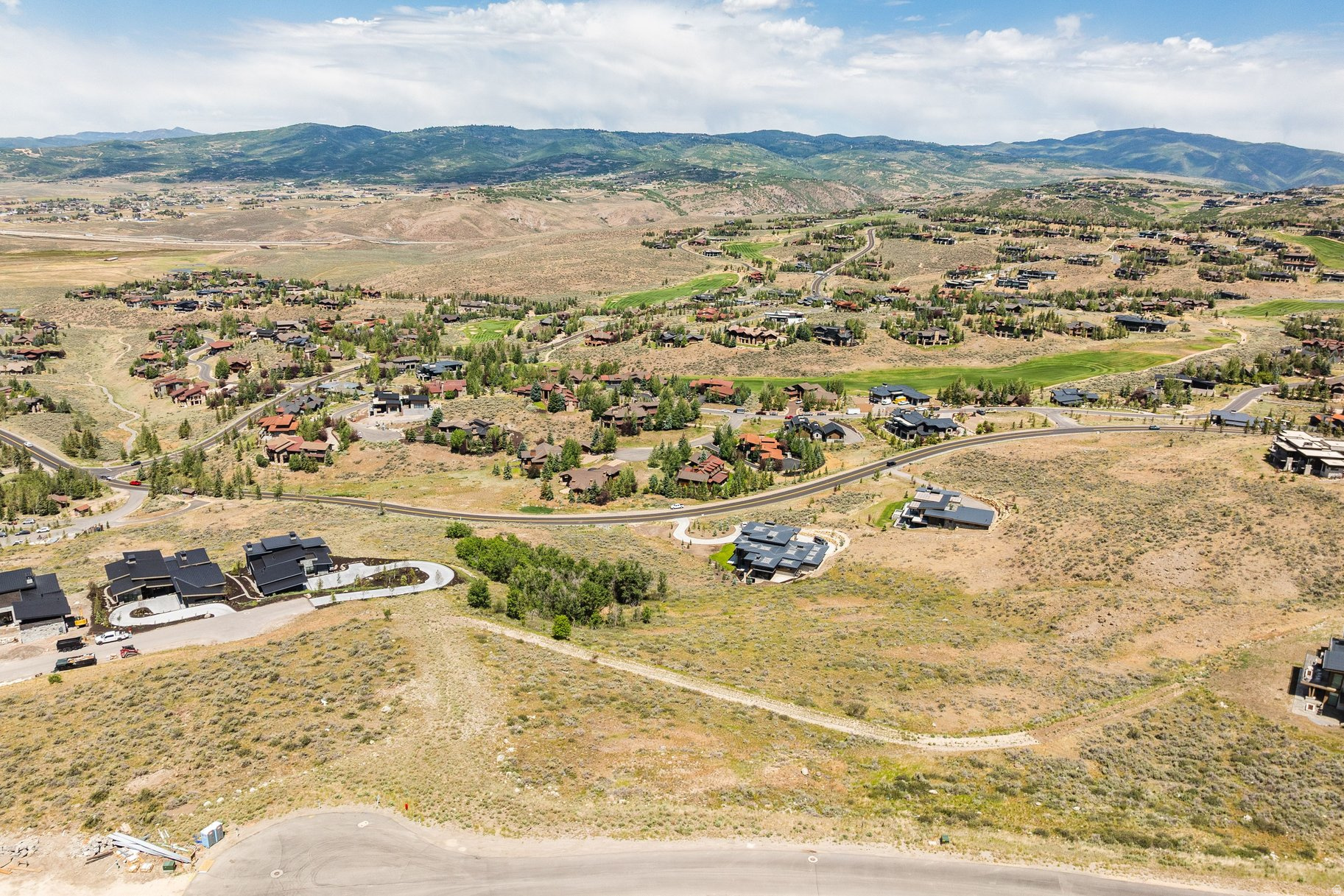 ELK RIDGE BLUFFS - Land