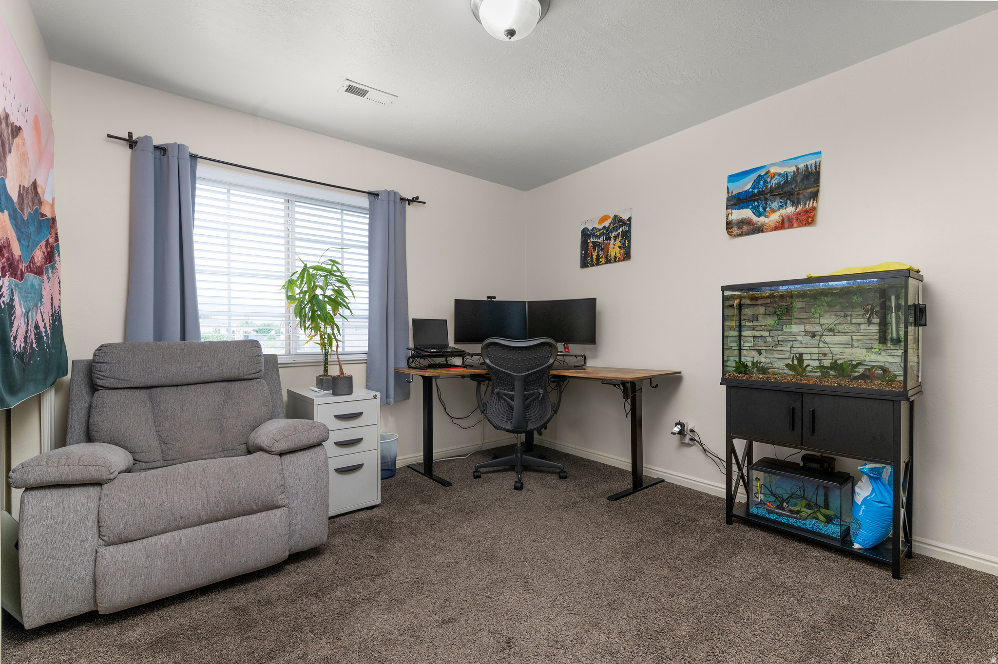 HILLCREST - Residential
