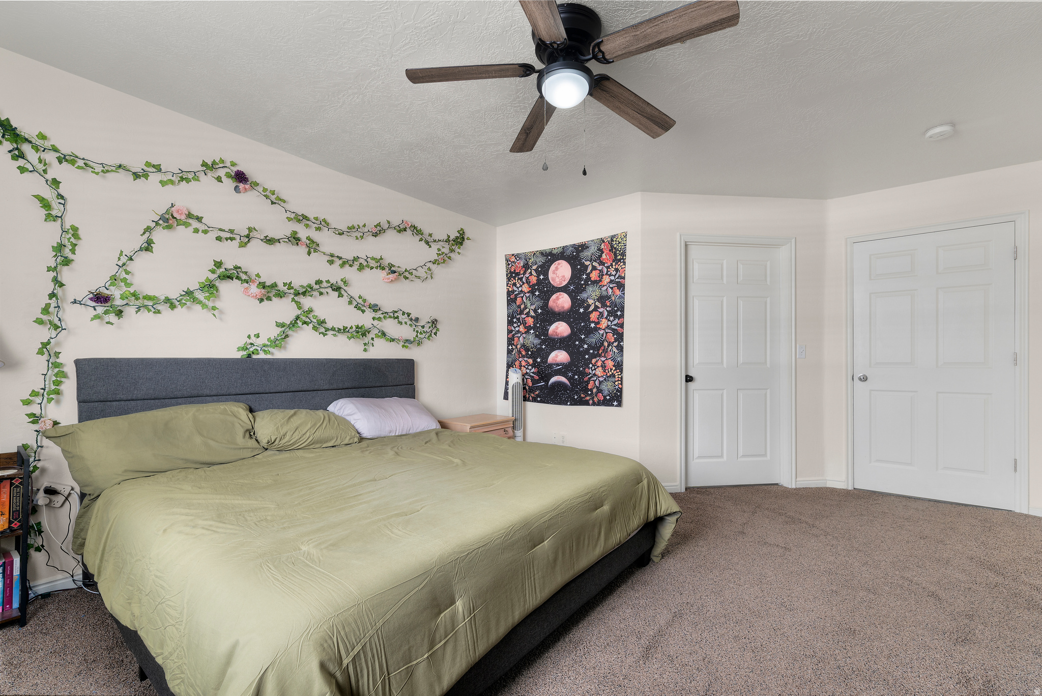HILLCREST - Residential