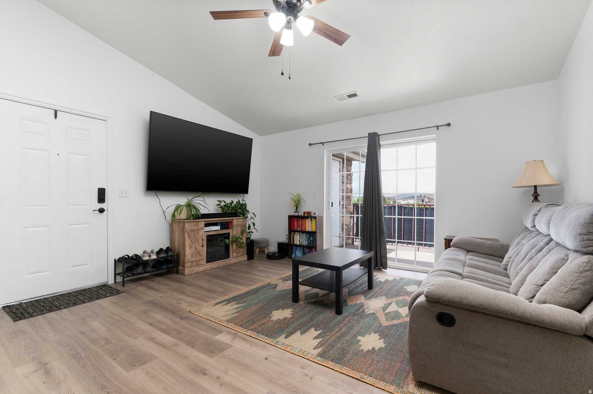 HILLCREST - Residential