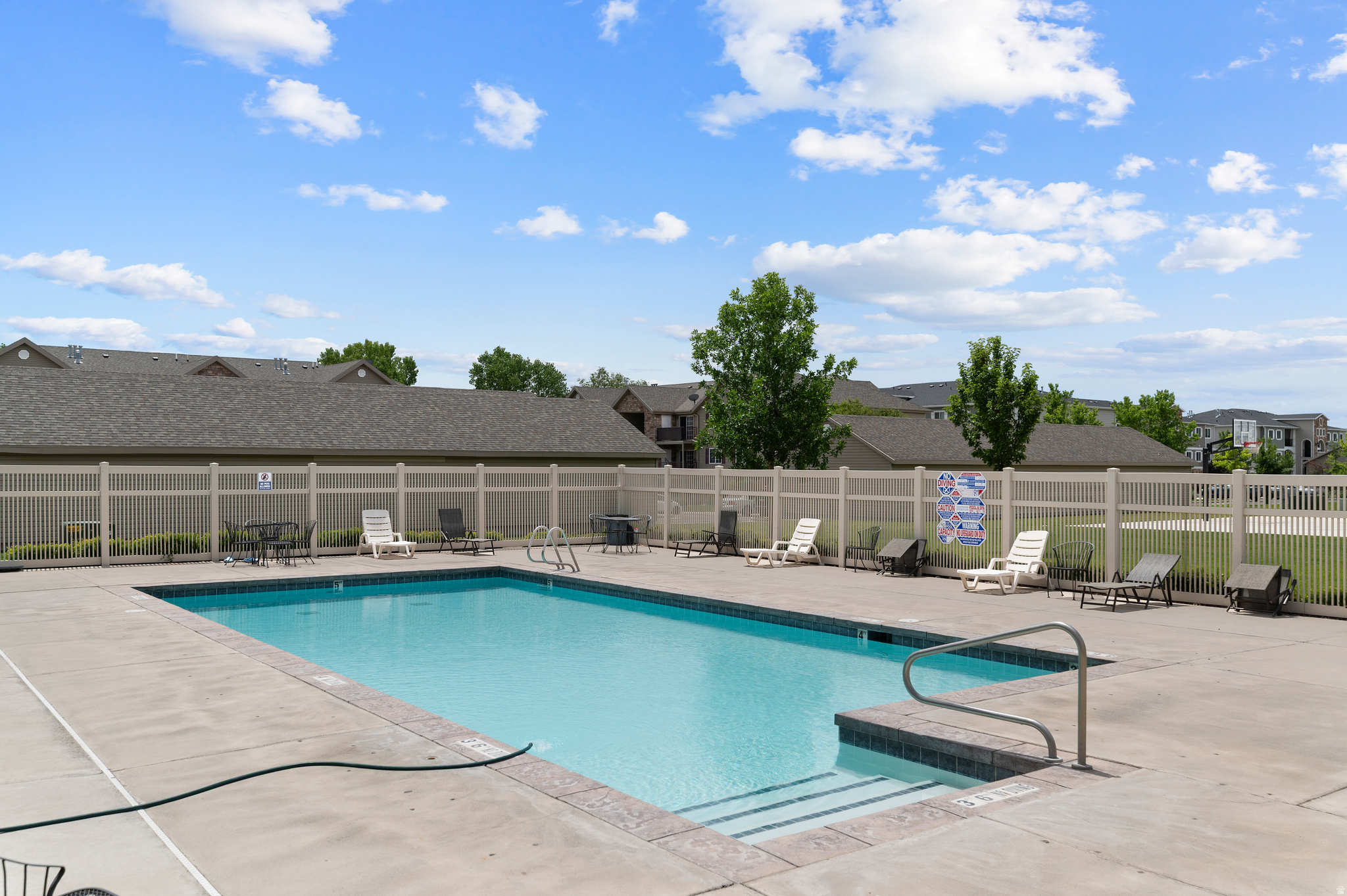 HILLCREST - Residential