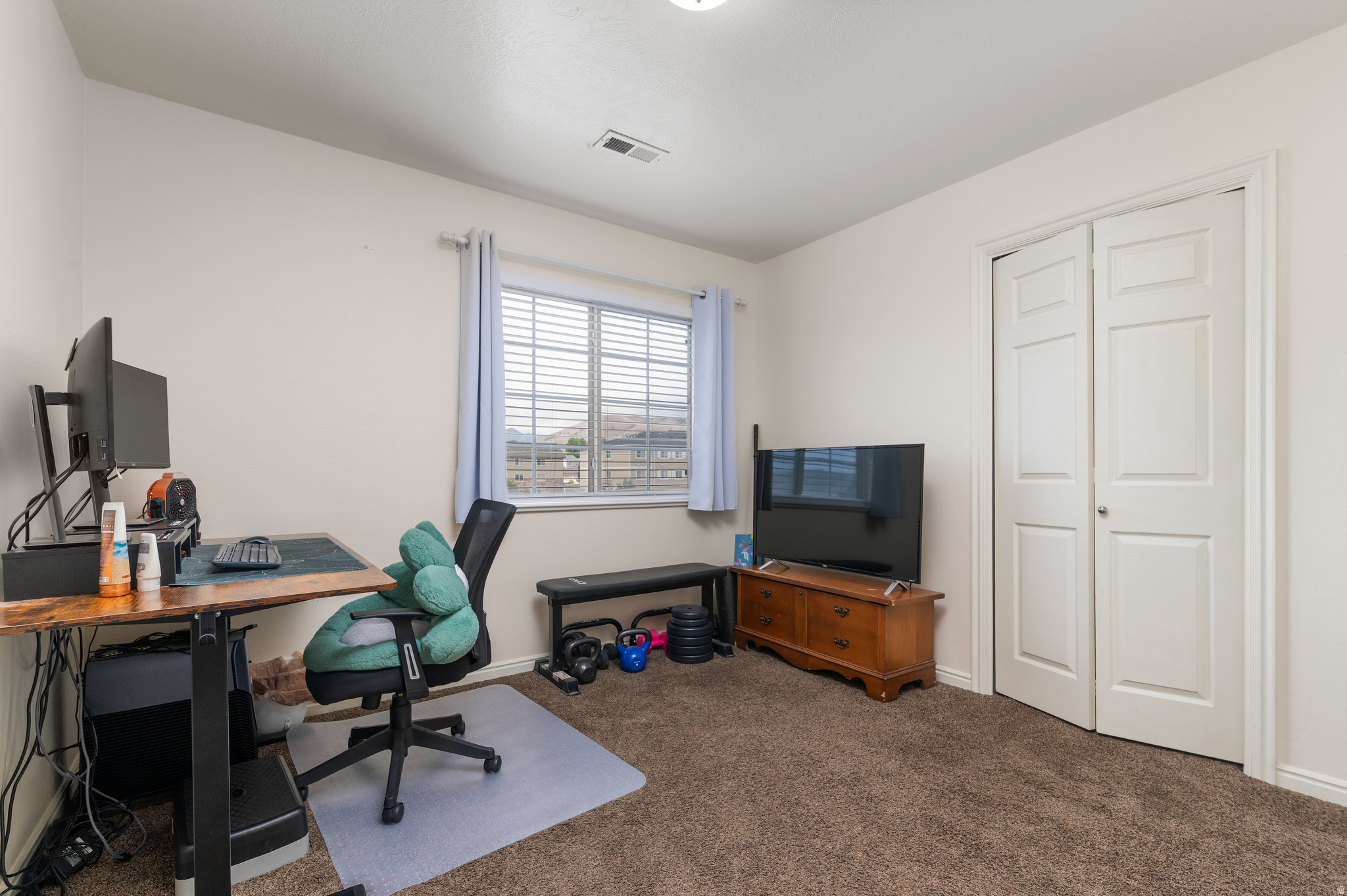 HILLCREST - Residential
