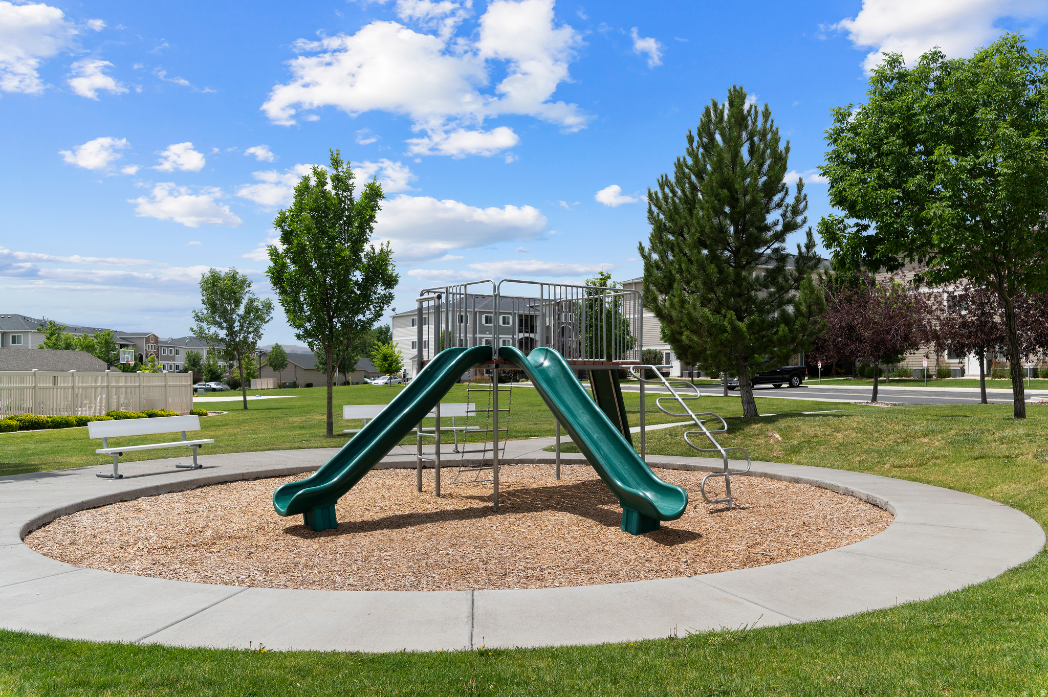 HILLCREST - Residential