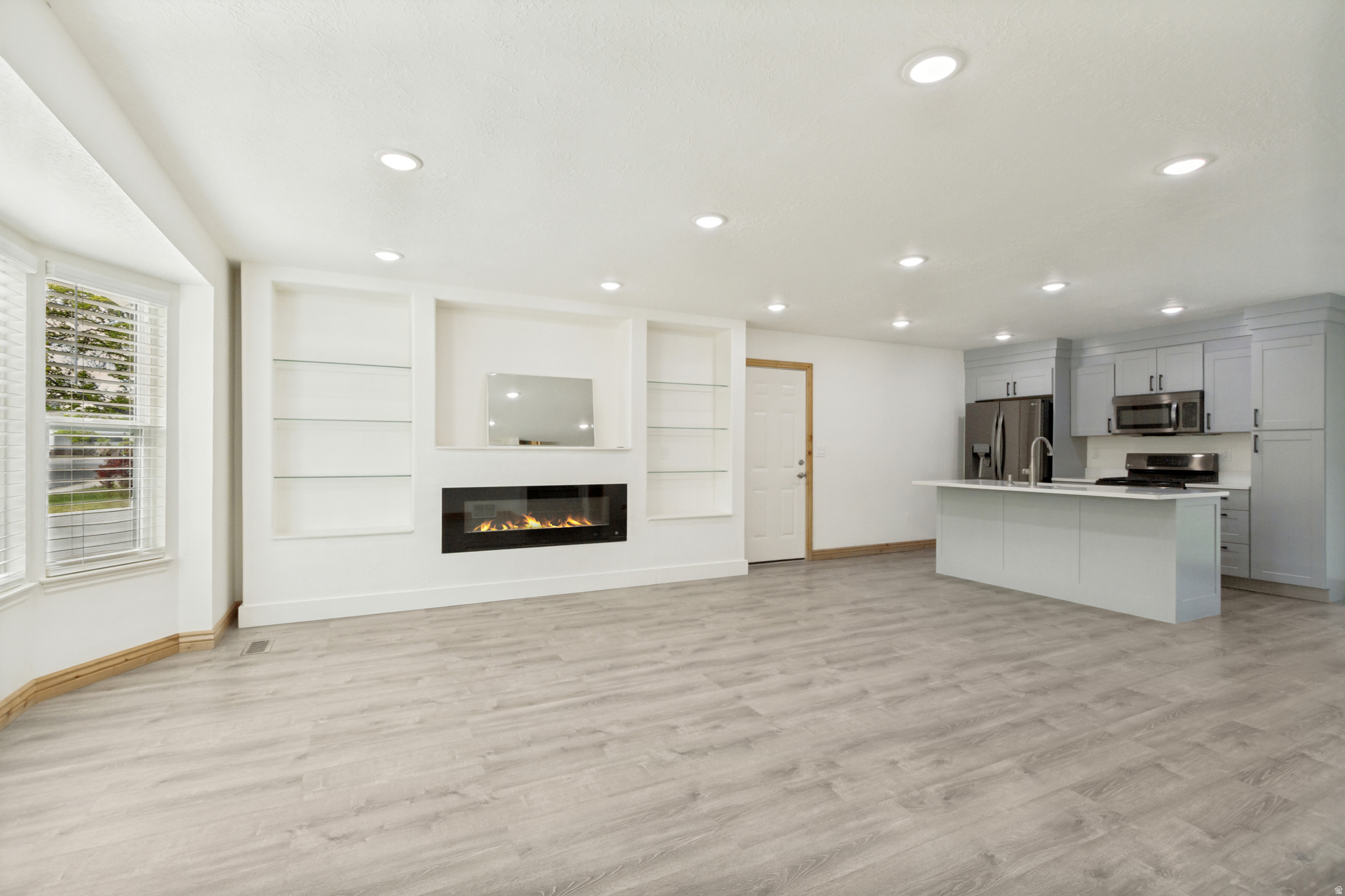 MIDVALLEY TERRACE - Residential