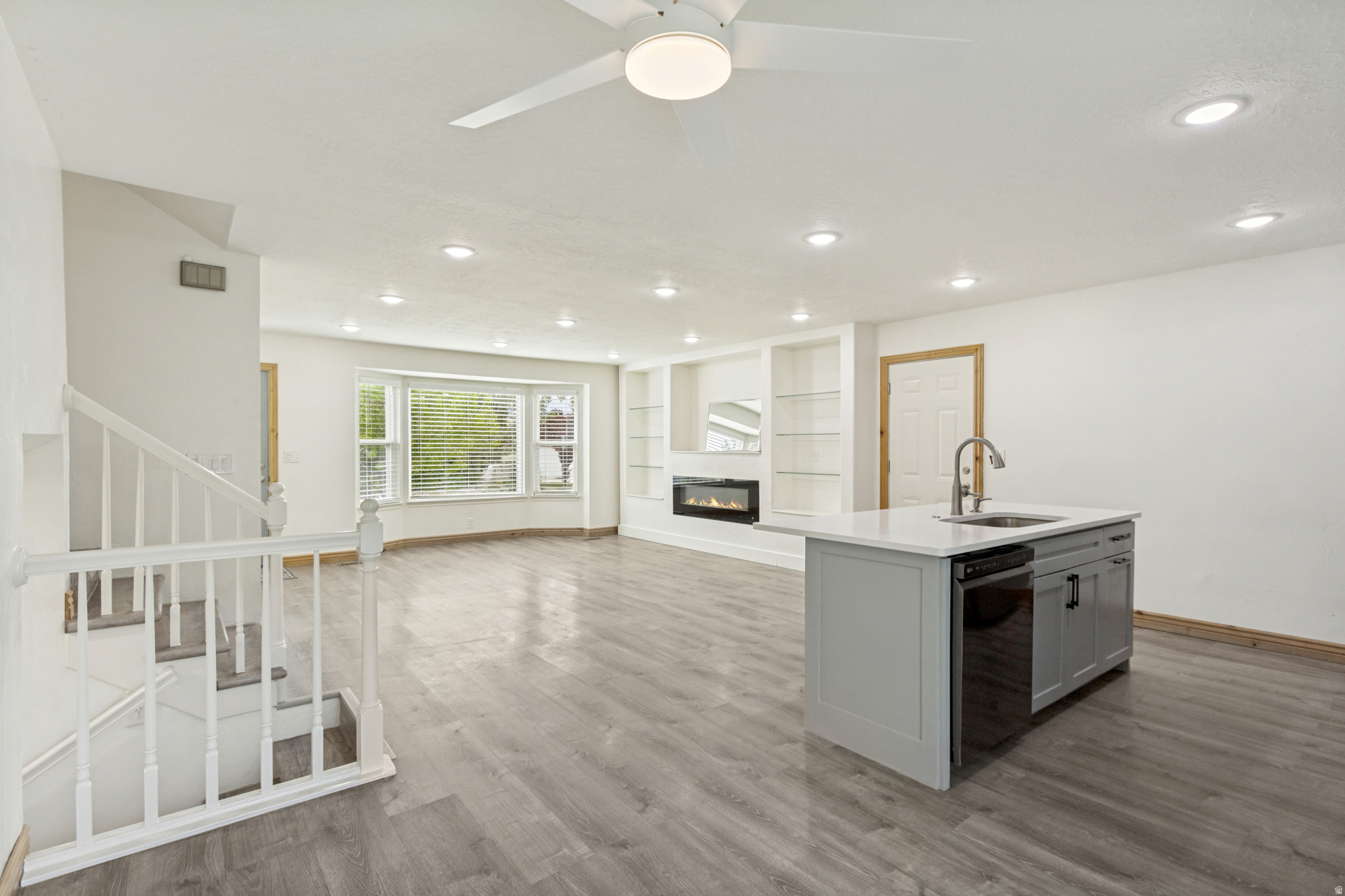 MIDVALLEY TERRACE - Residential