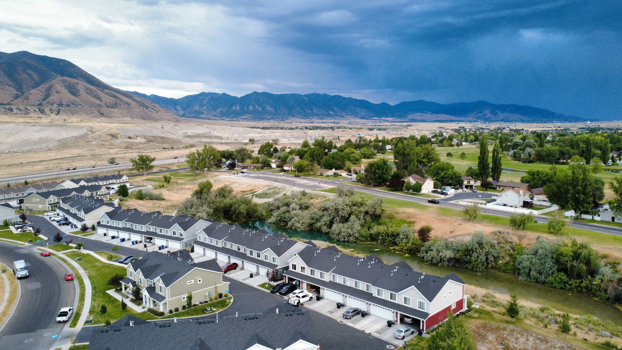 THE PARK TOWNHOMES - Residential
