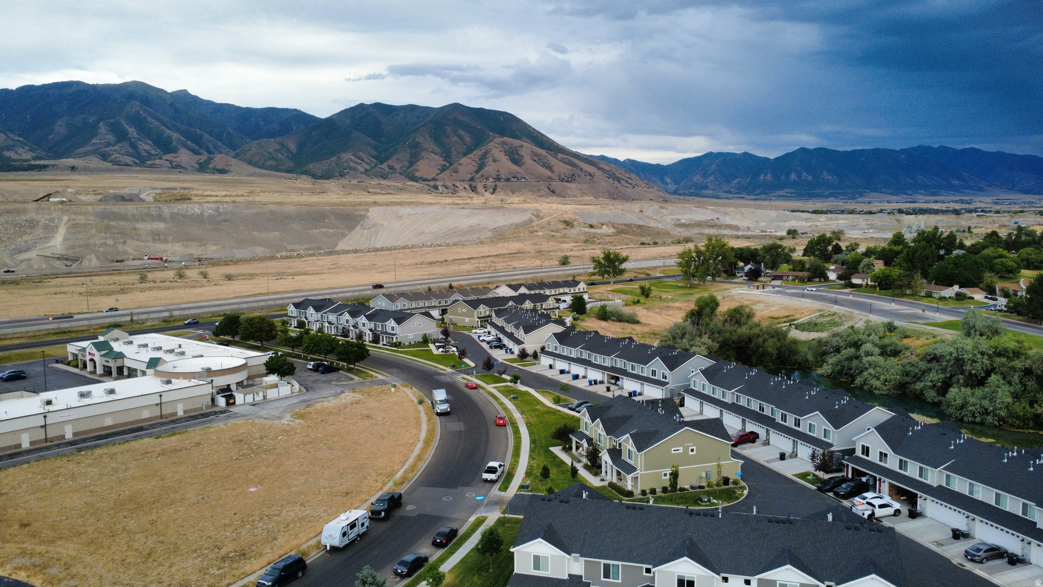 THE PARK TOWNHOMES - Residential