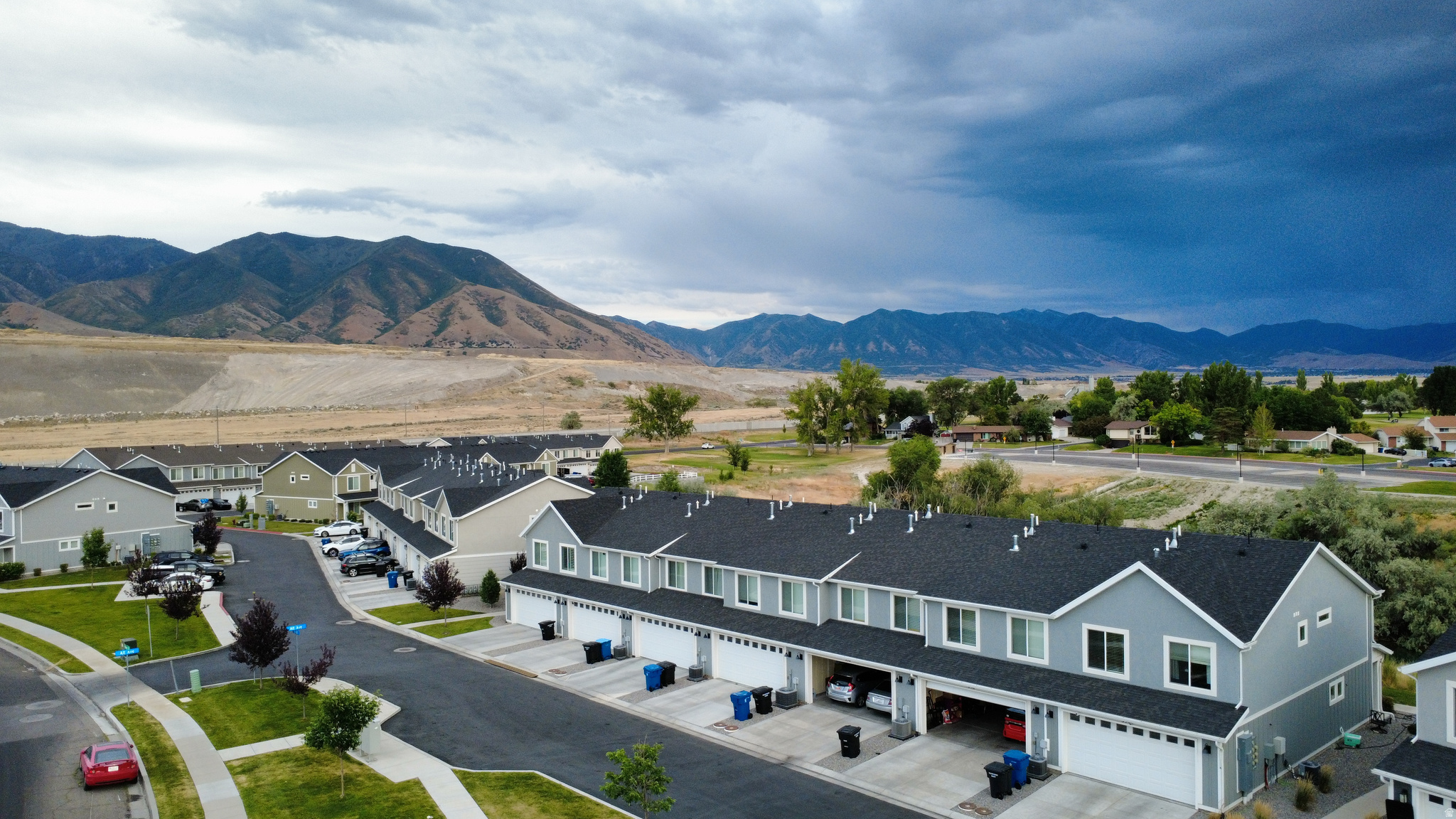 THE PARK TOWNHOMES - Residential