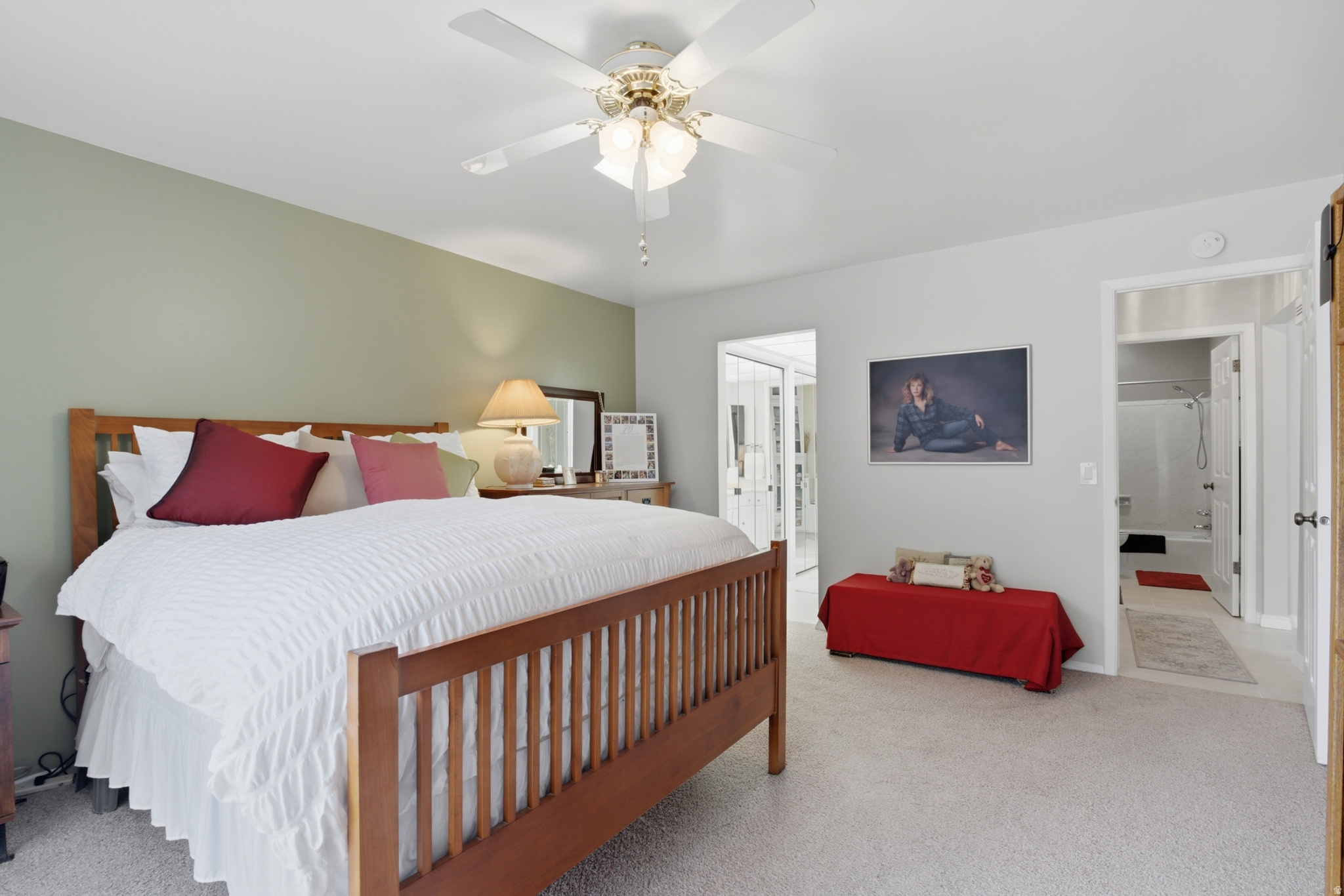 WOODBRIDGE CONDM - Residential
