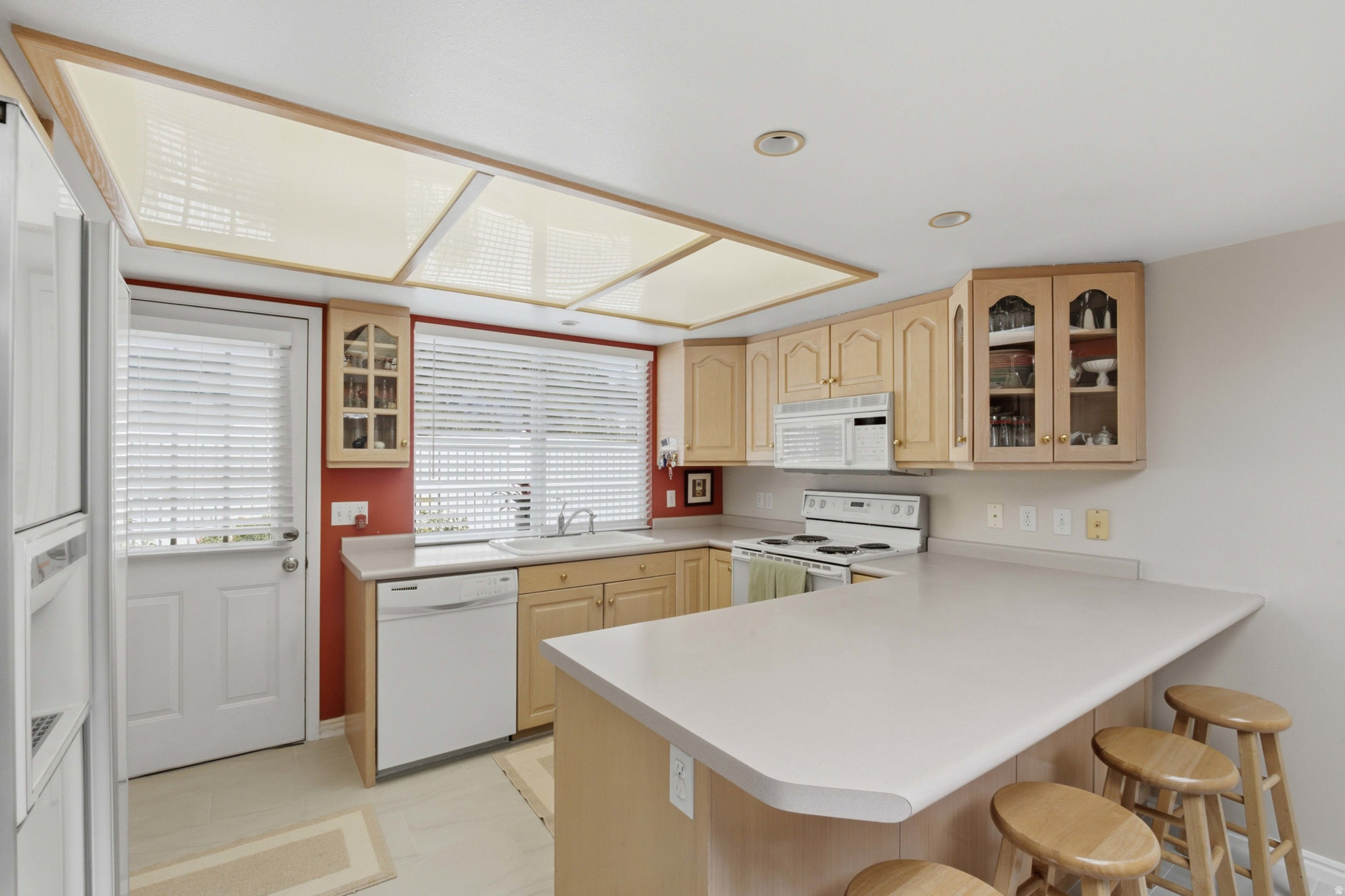 WOODBRIDGE CONDM - Residential