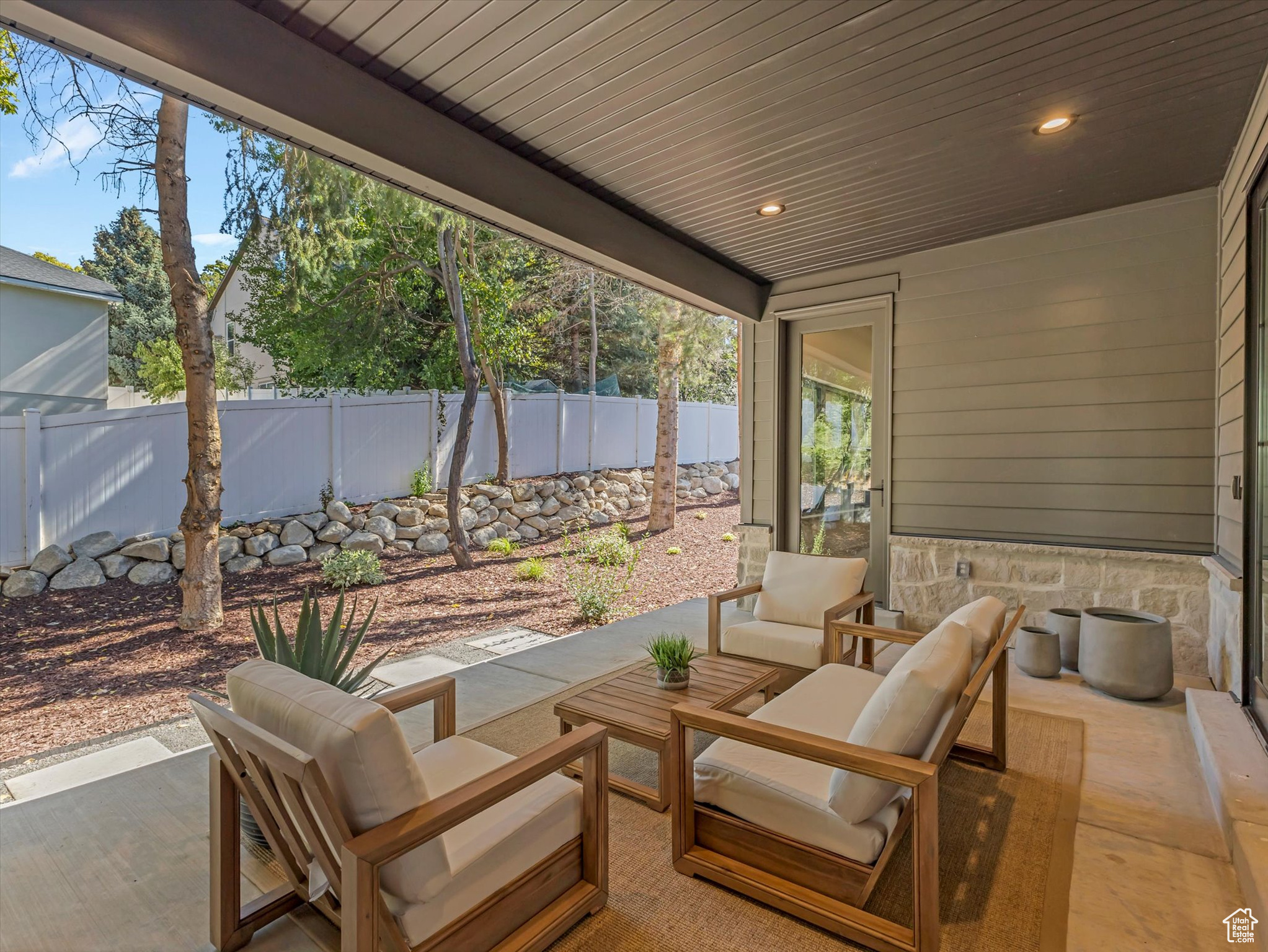 TANNENBAUM COVE - Residential