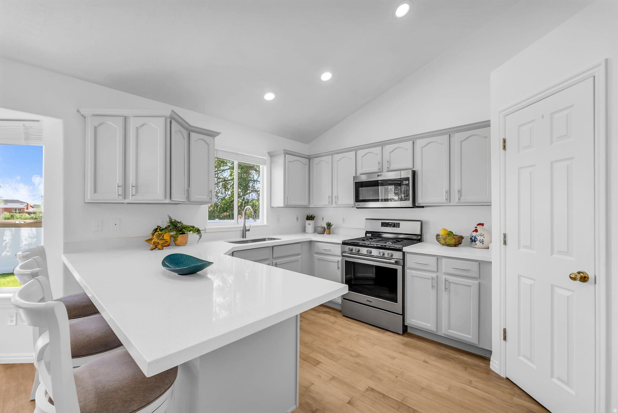 STONEGATE - Residential