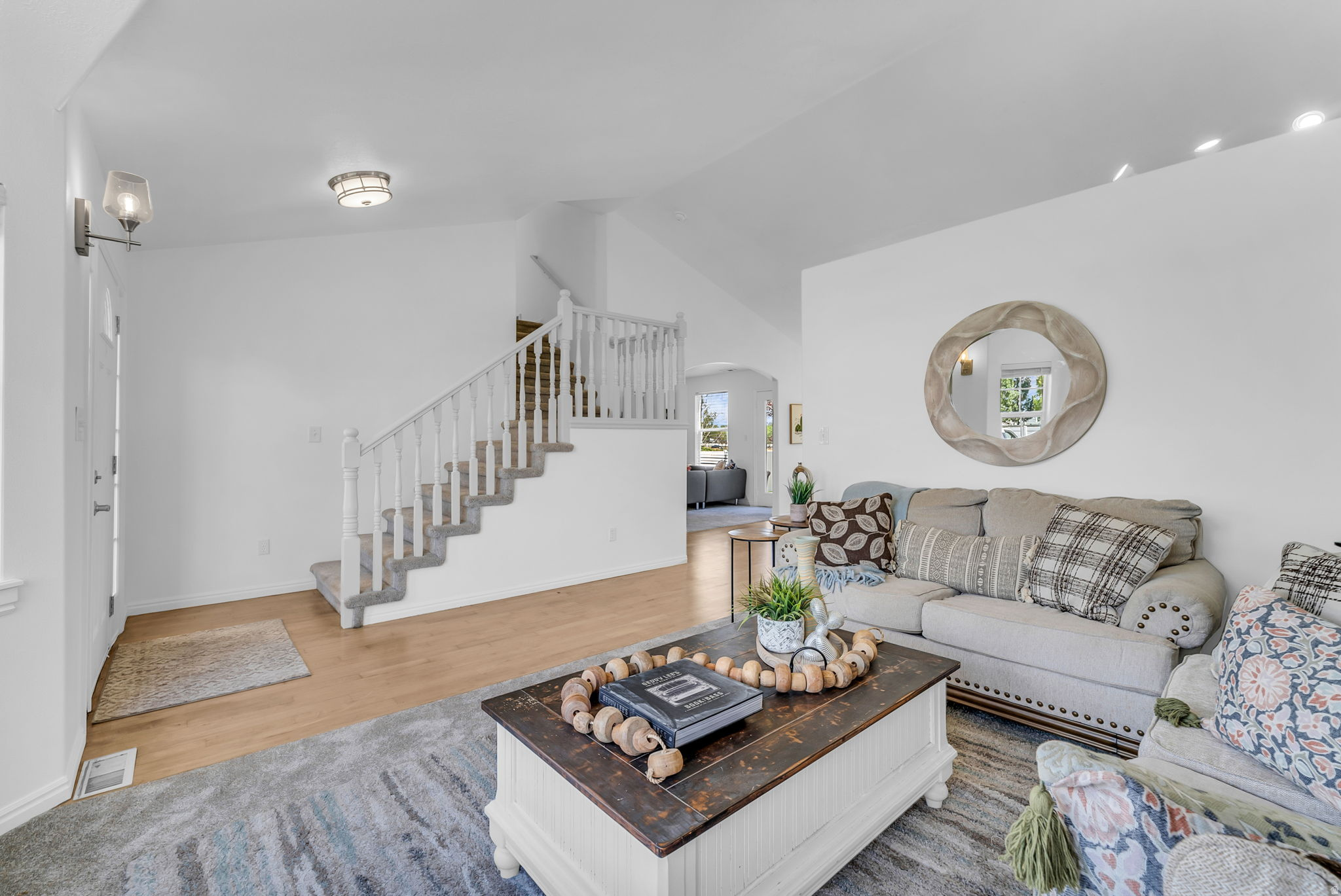 STONEGATE - Residential